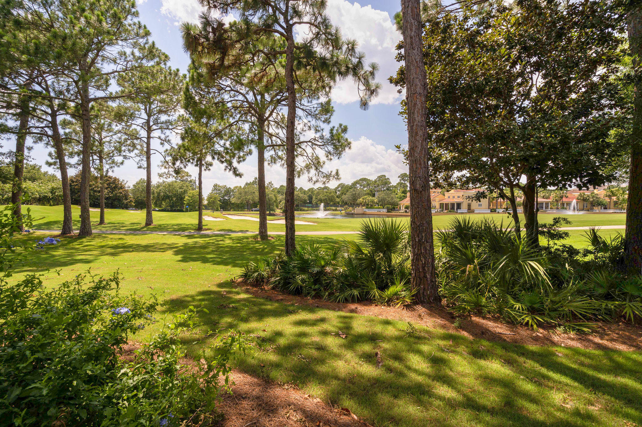 MAGNOLIA BAY - Residential