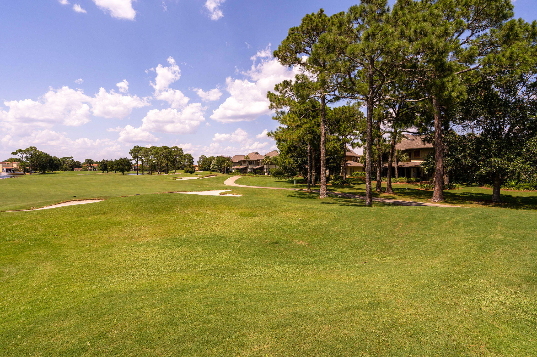 MAGNOLIA BAY - Residential