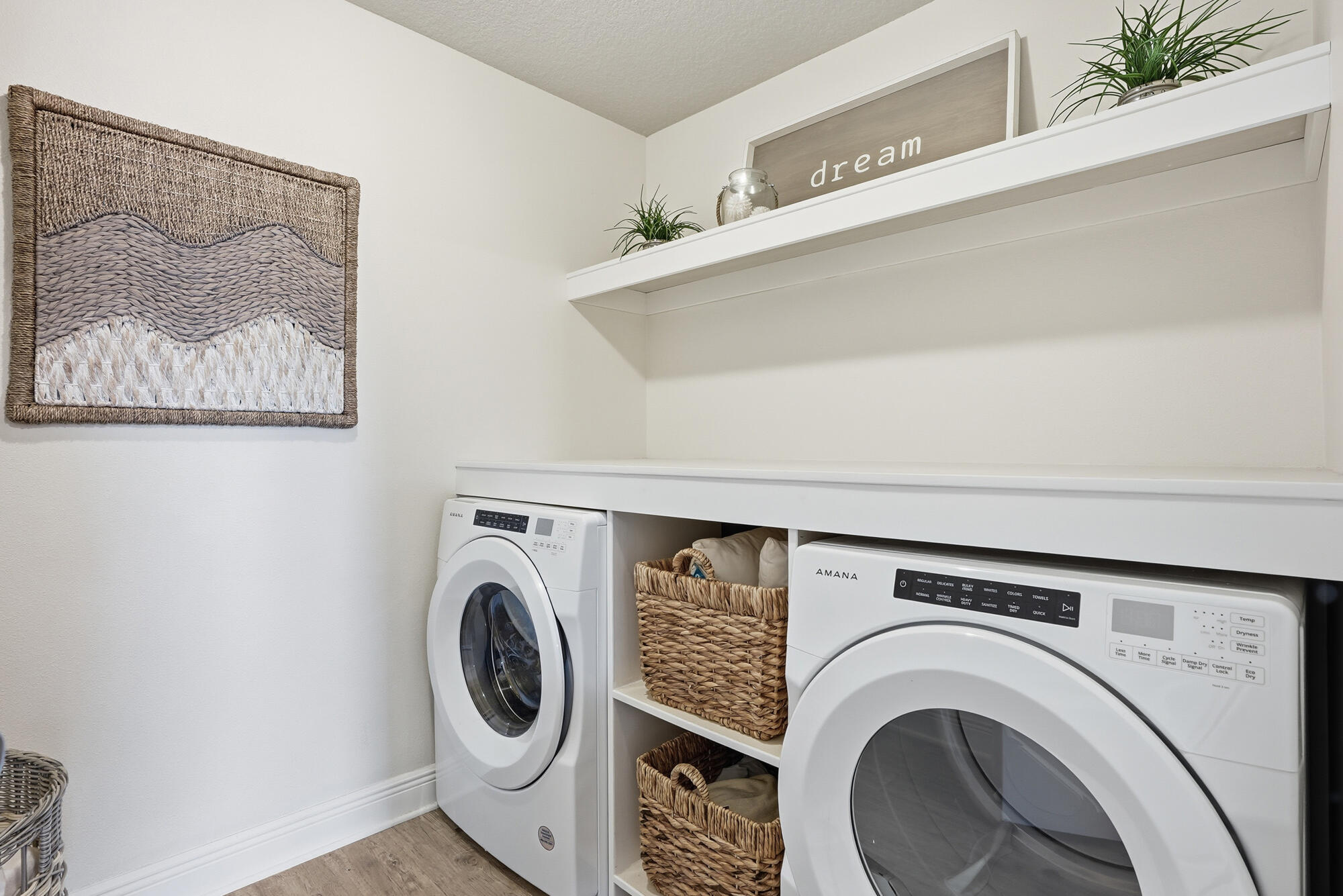 LAGRANGE LANDING - Residential