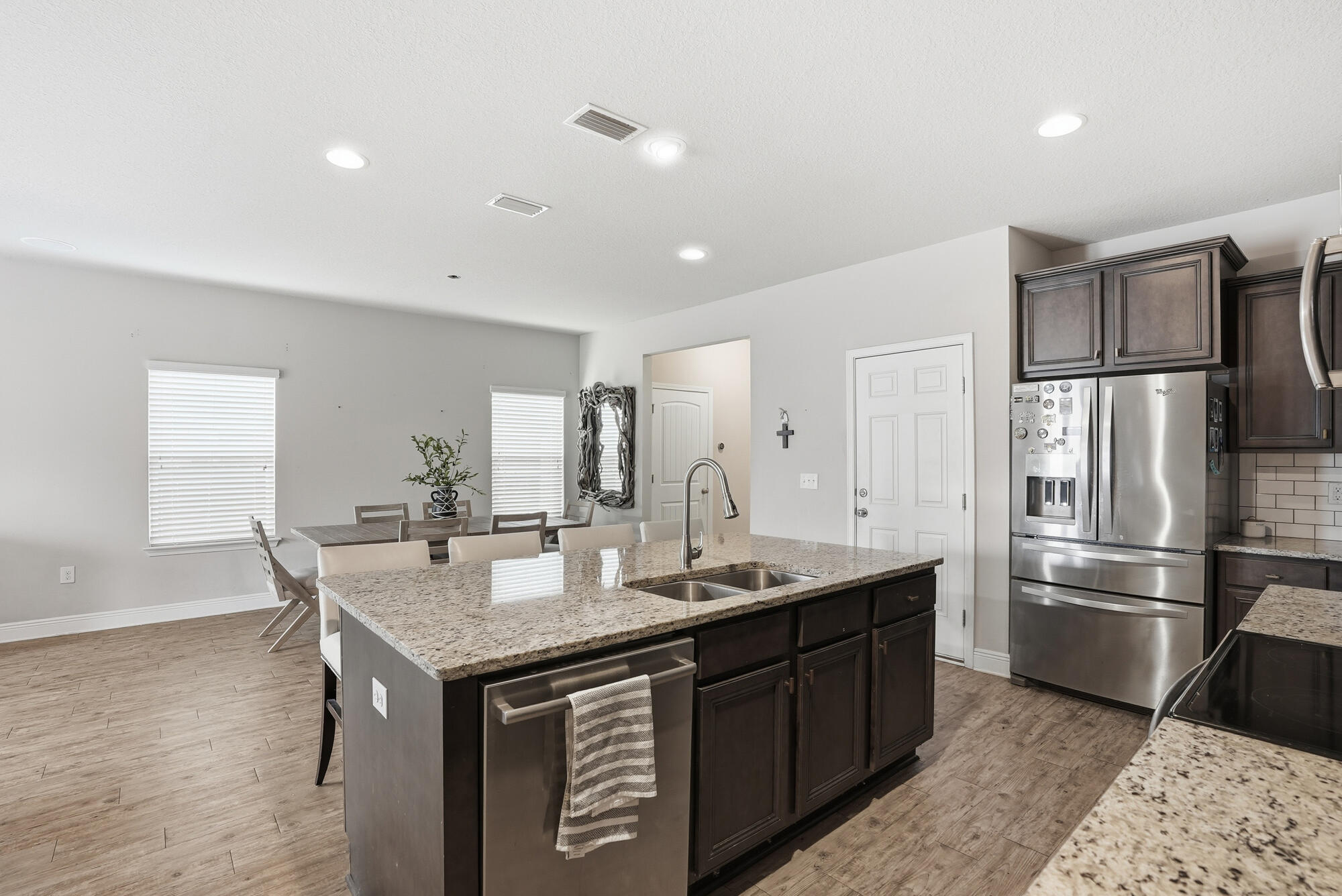 LAGRANGE LANDING - Residential