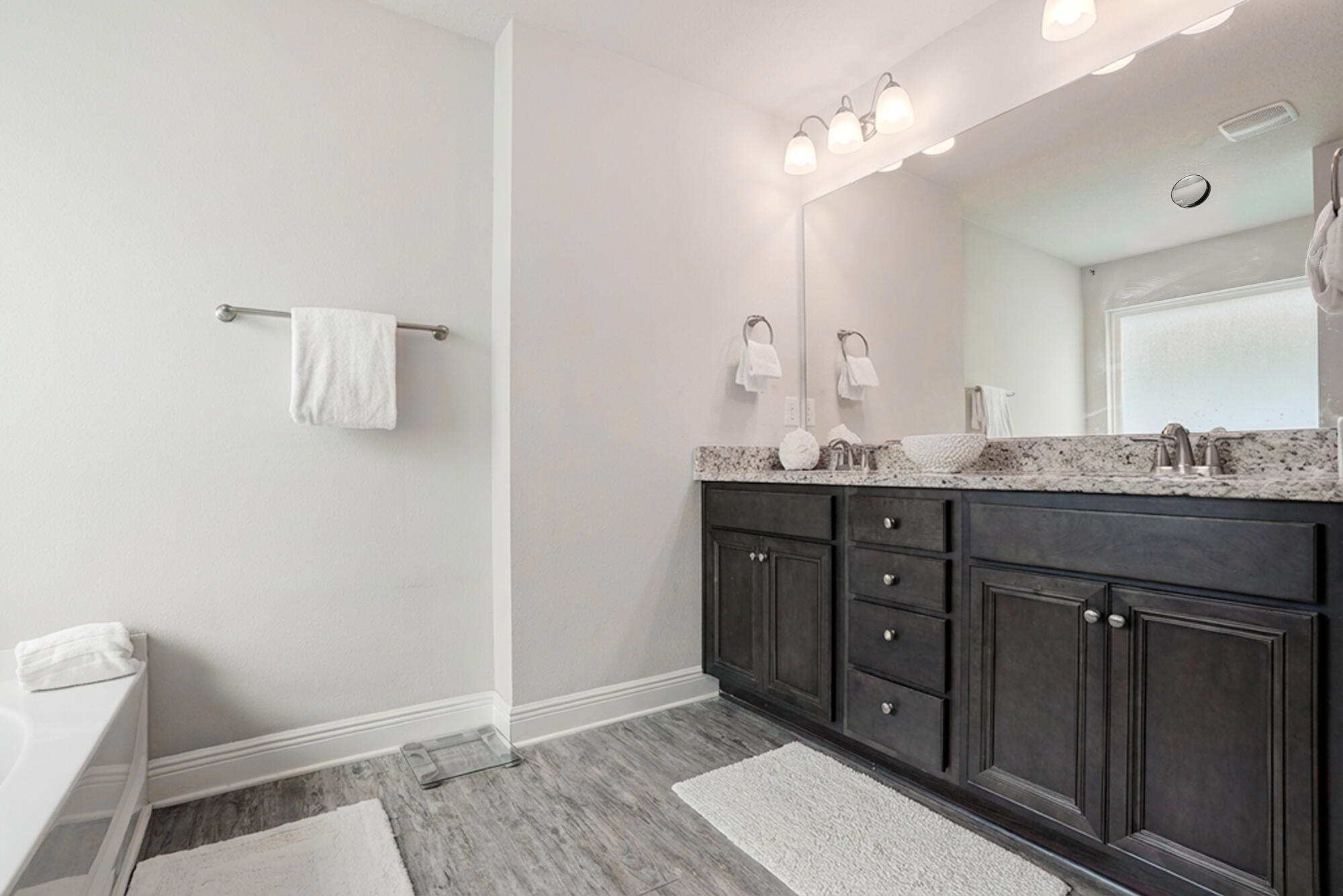 LAGRANGE LANDING - Residential