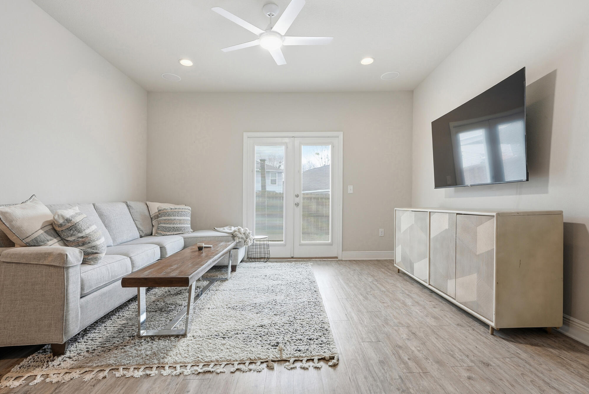 LAGRANGE LANDING - Residential