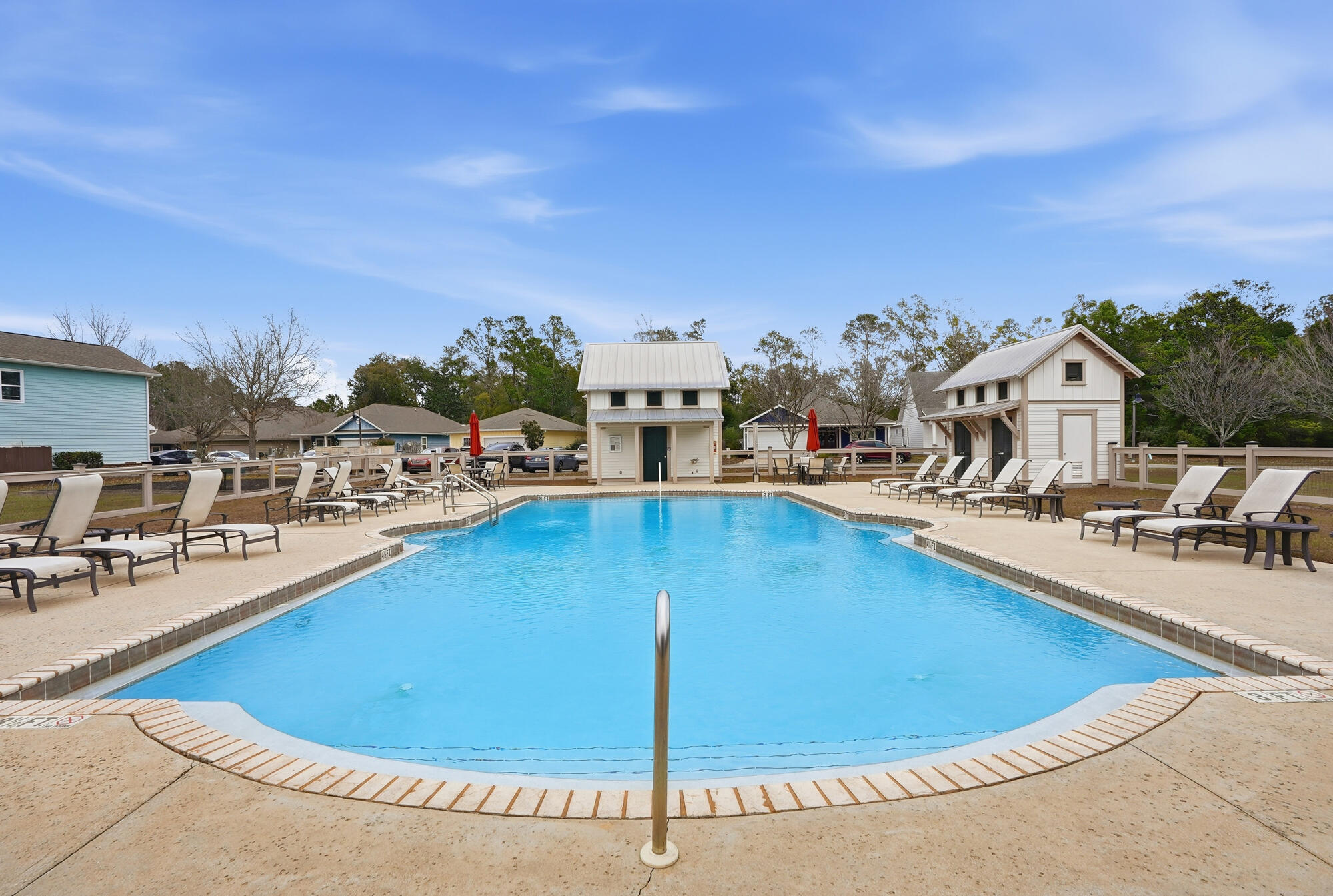 LAGRANGE LANDING - Residential