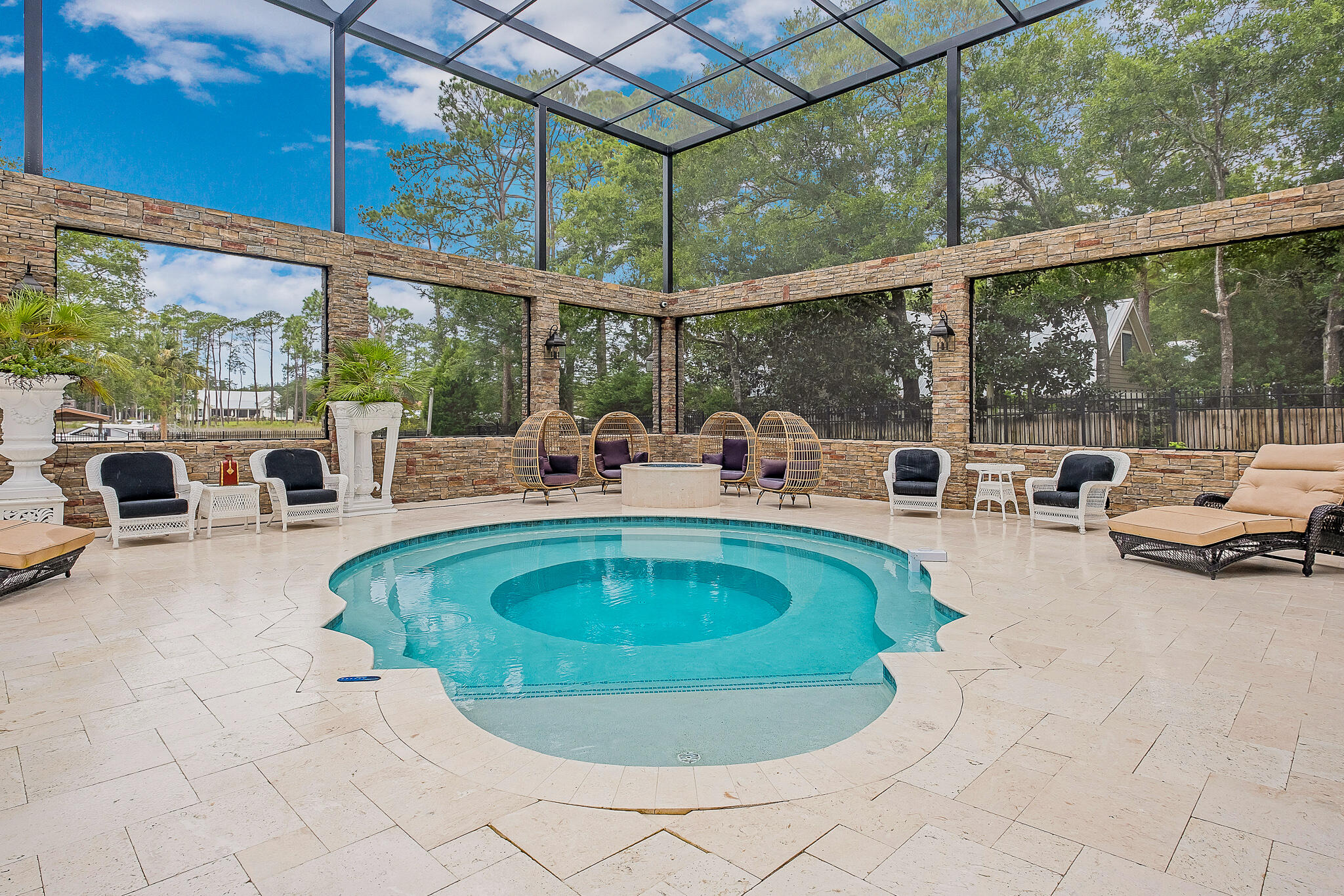 BAYOU POINT - Residential