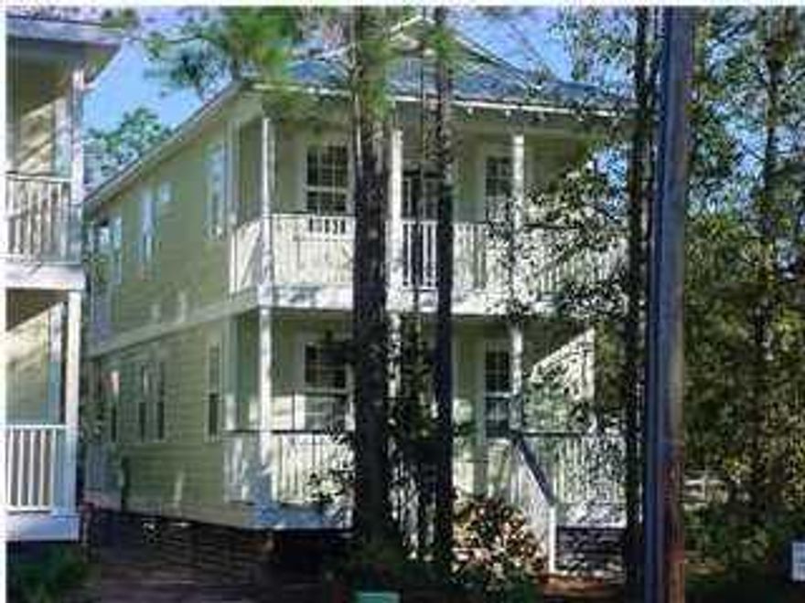 This cute cottage features 2 bedrooms 2.5 baths. Each bedroom has its own full bath and balcony. The downstairs have hardwood flooring. Home is in walking distance to Cessna Park and boat launch. The backyard is fenced. Owner will allow a pet. Tenant is responsible for all utilities.
