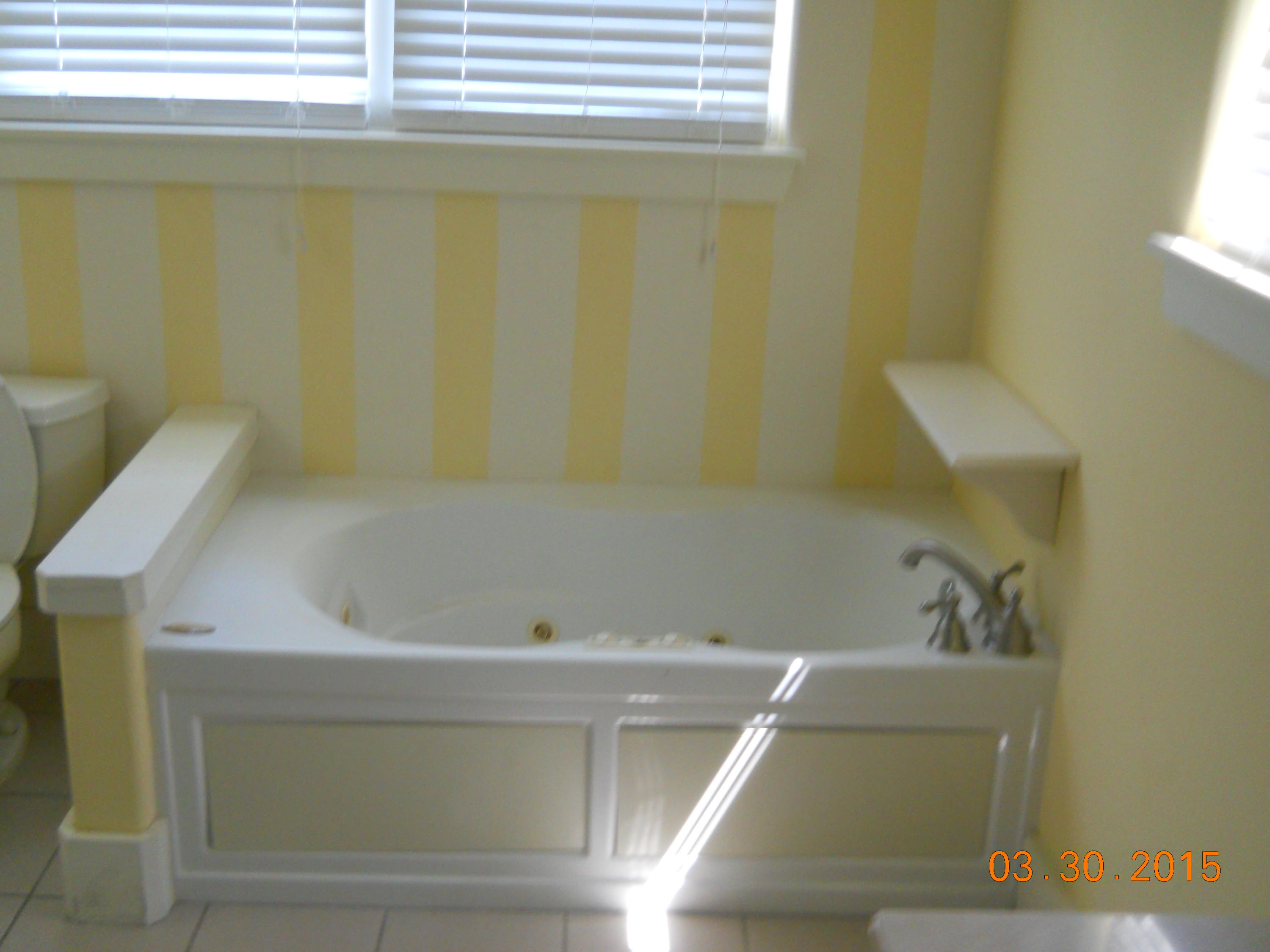 TOWN OF SANTA ROSA - Residential Lease