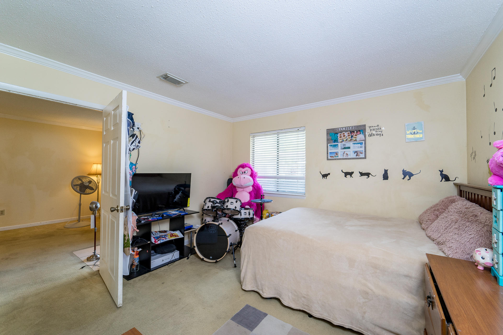 WINSTON MANOR T/H - Residential