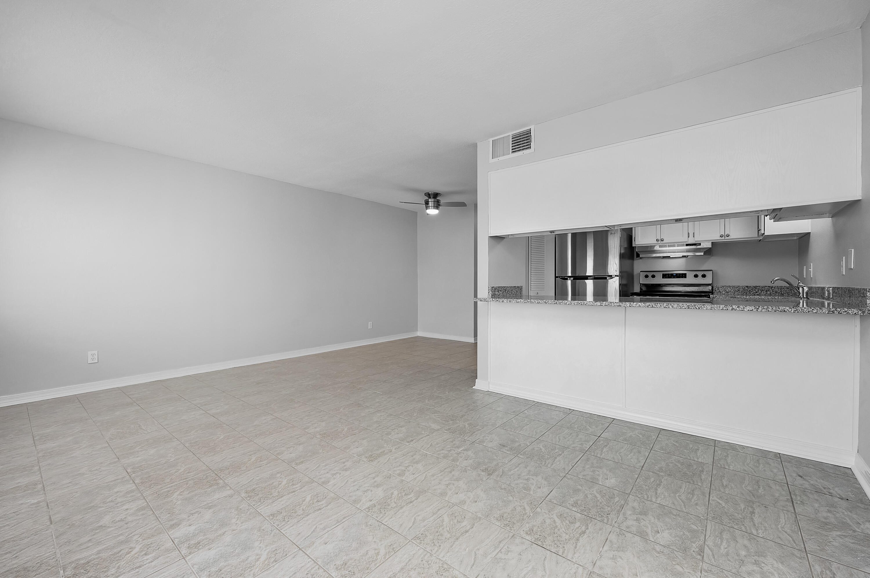 FINISTERRA CONDO - Residential