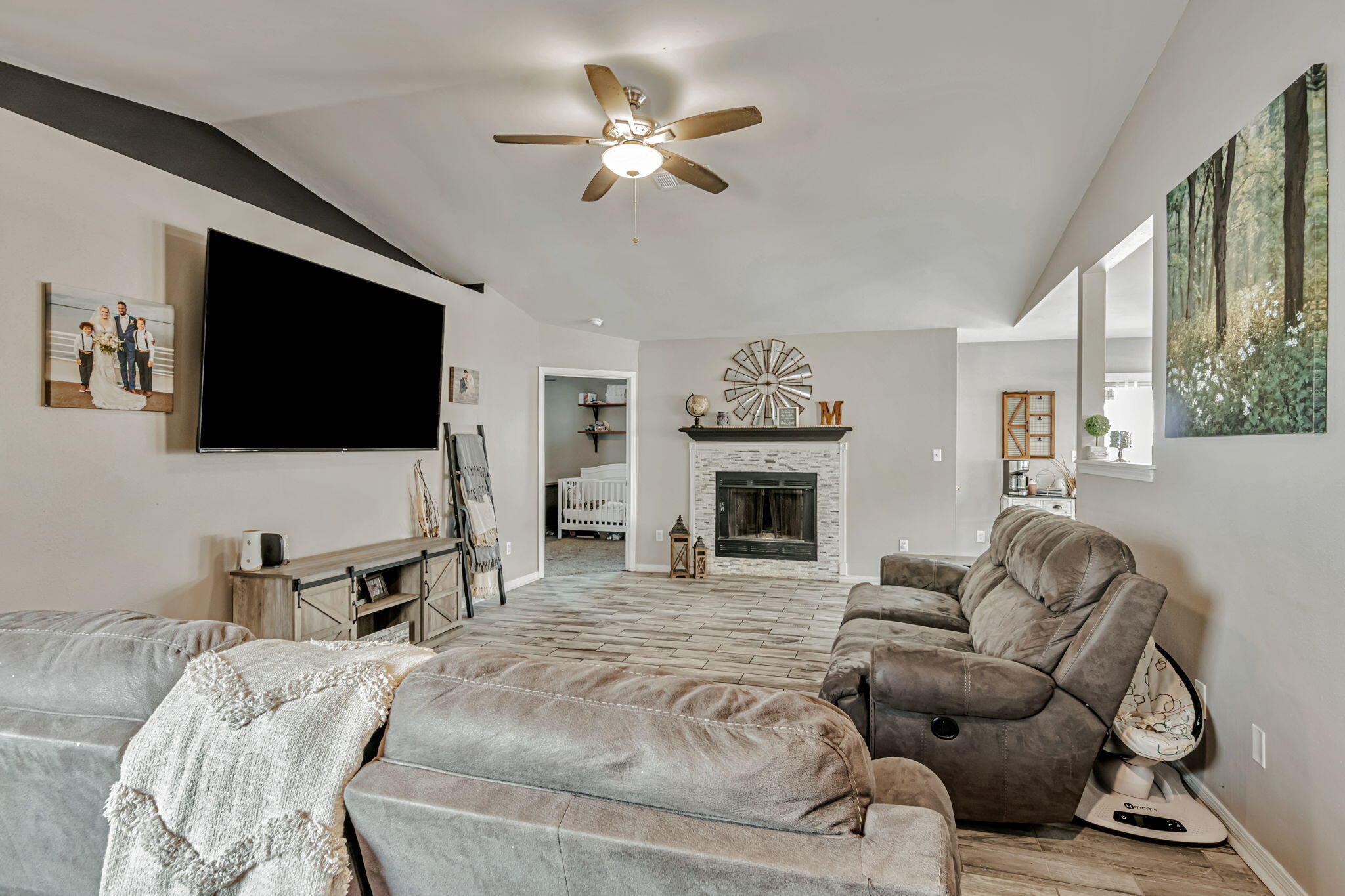 EMERALD ESTATES - Residential