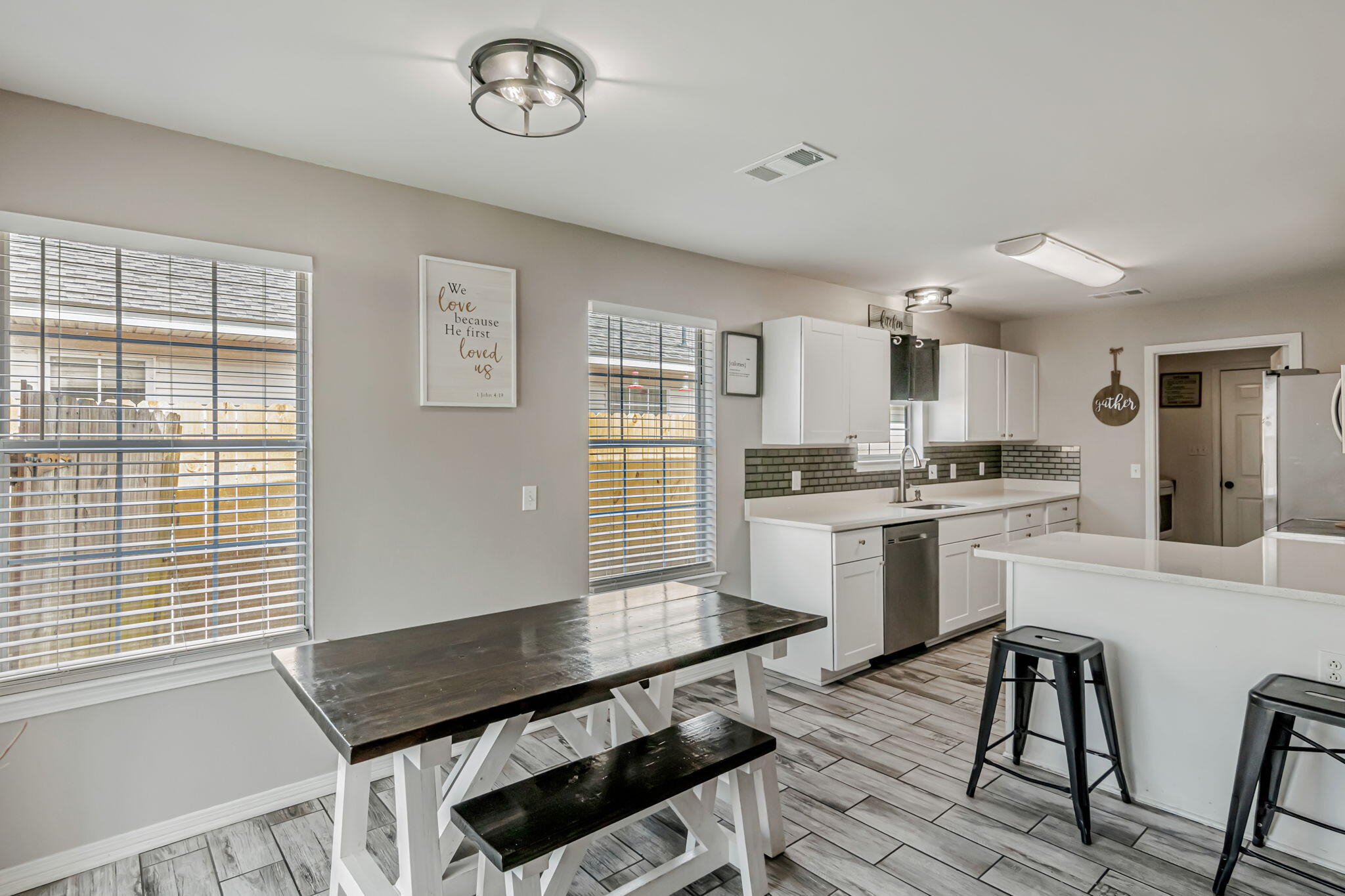EMERALD ESTATES - Residential