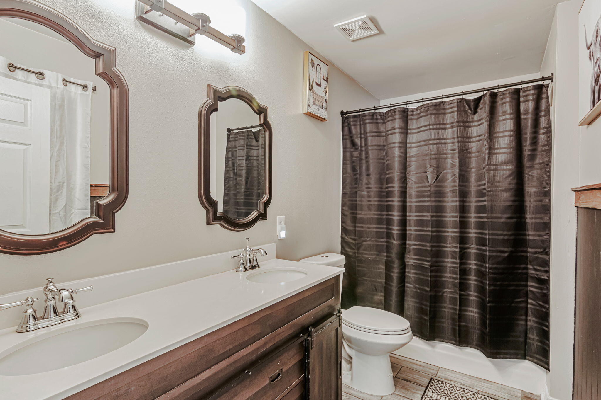 EMERALD ESTATES - Residential