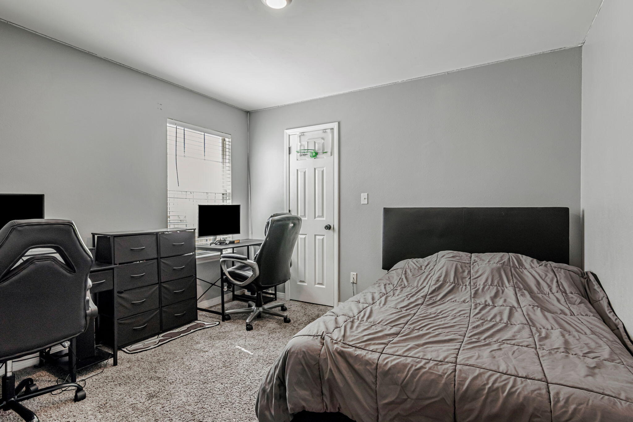 EMERALD ESTATES - Residential
