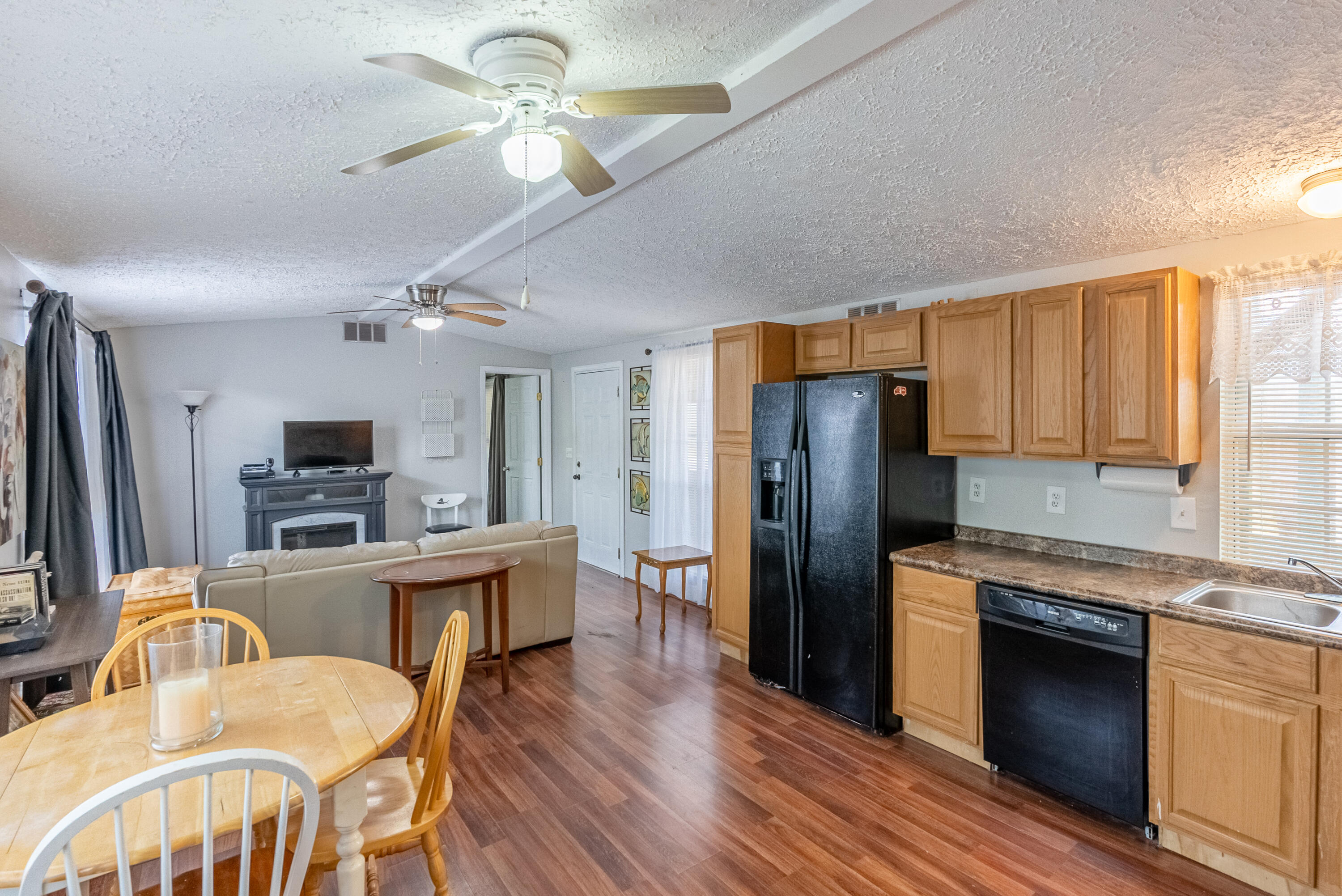 LAGUNA BEACH 7TH ADDN - Residential