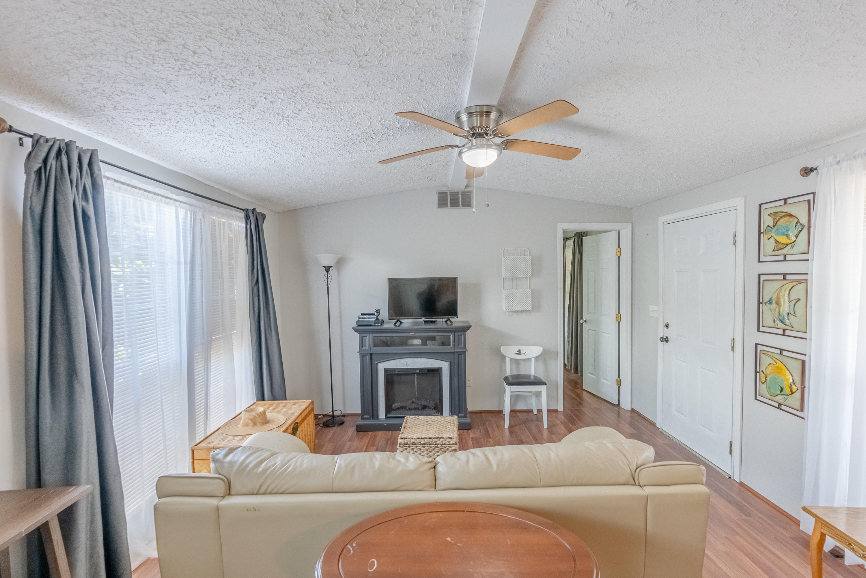 LAGUNA BEACH 7TH ADDN - Residential