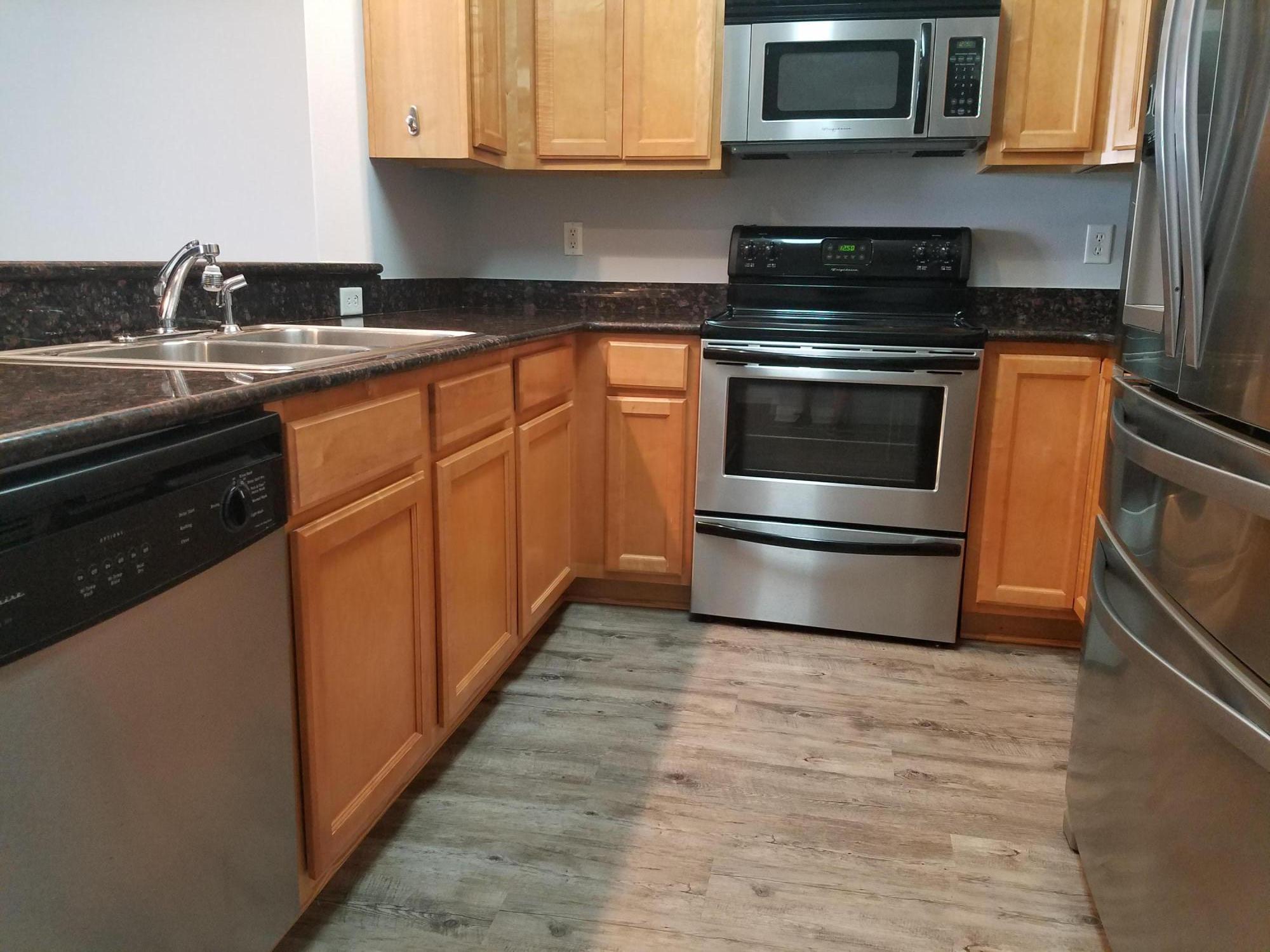 OLD BAY T/H - Residential Lease