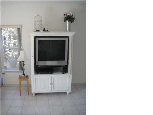 BEACH VIEW HEIGHTS UNREC - Residential Lease