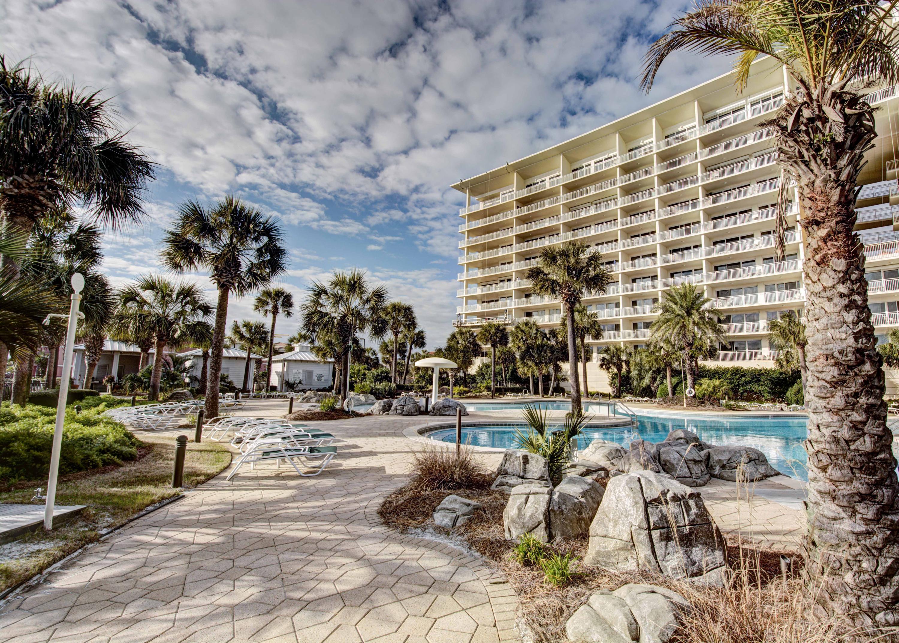 STERLING SHORES - Residential