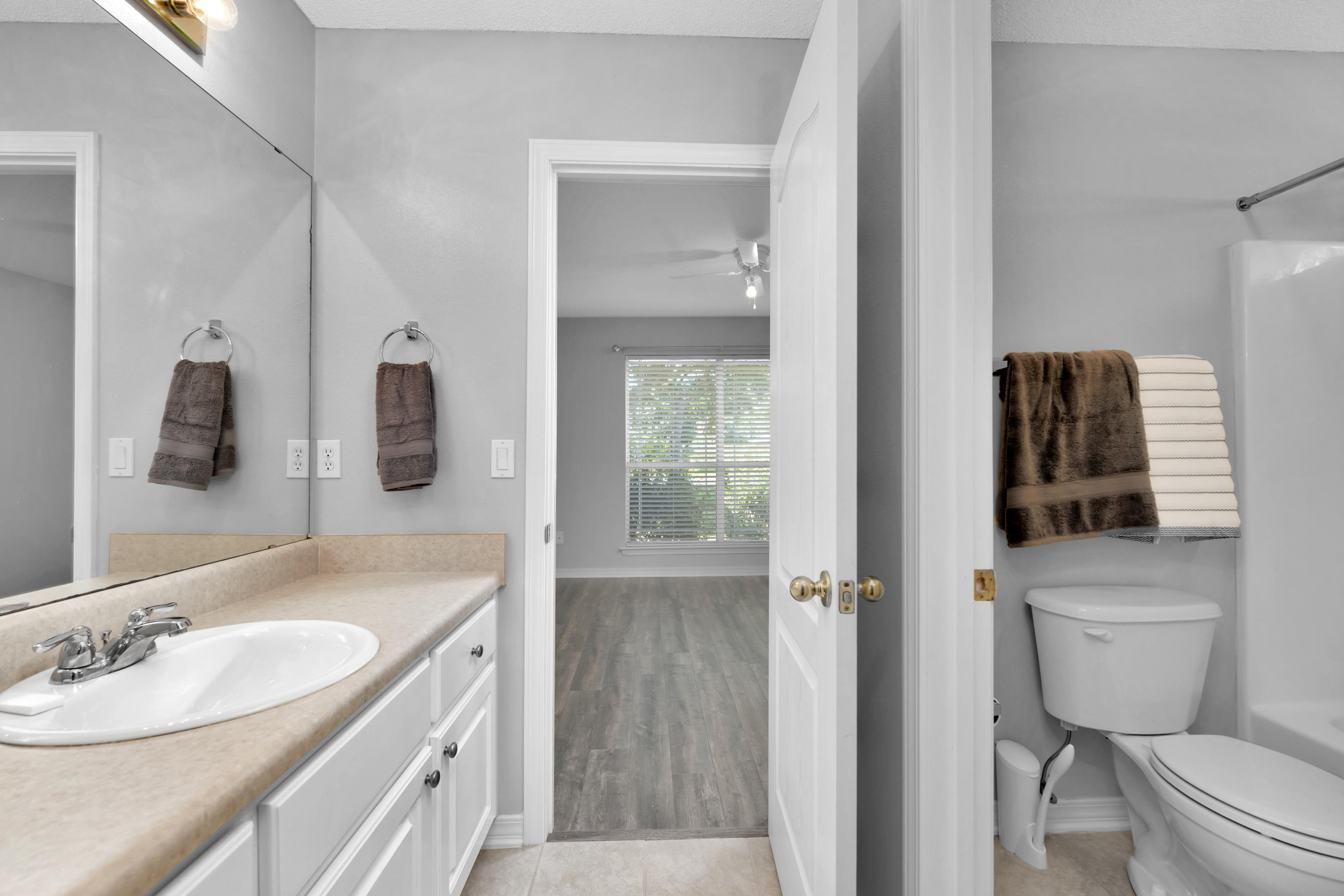 HOLLEY BY THE SEA - Residential