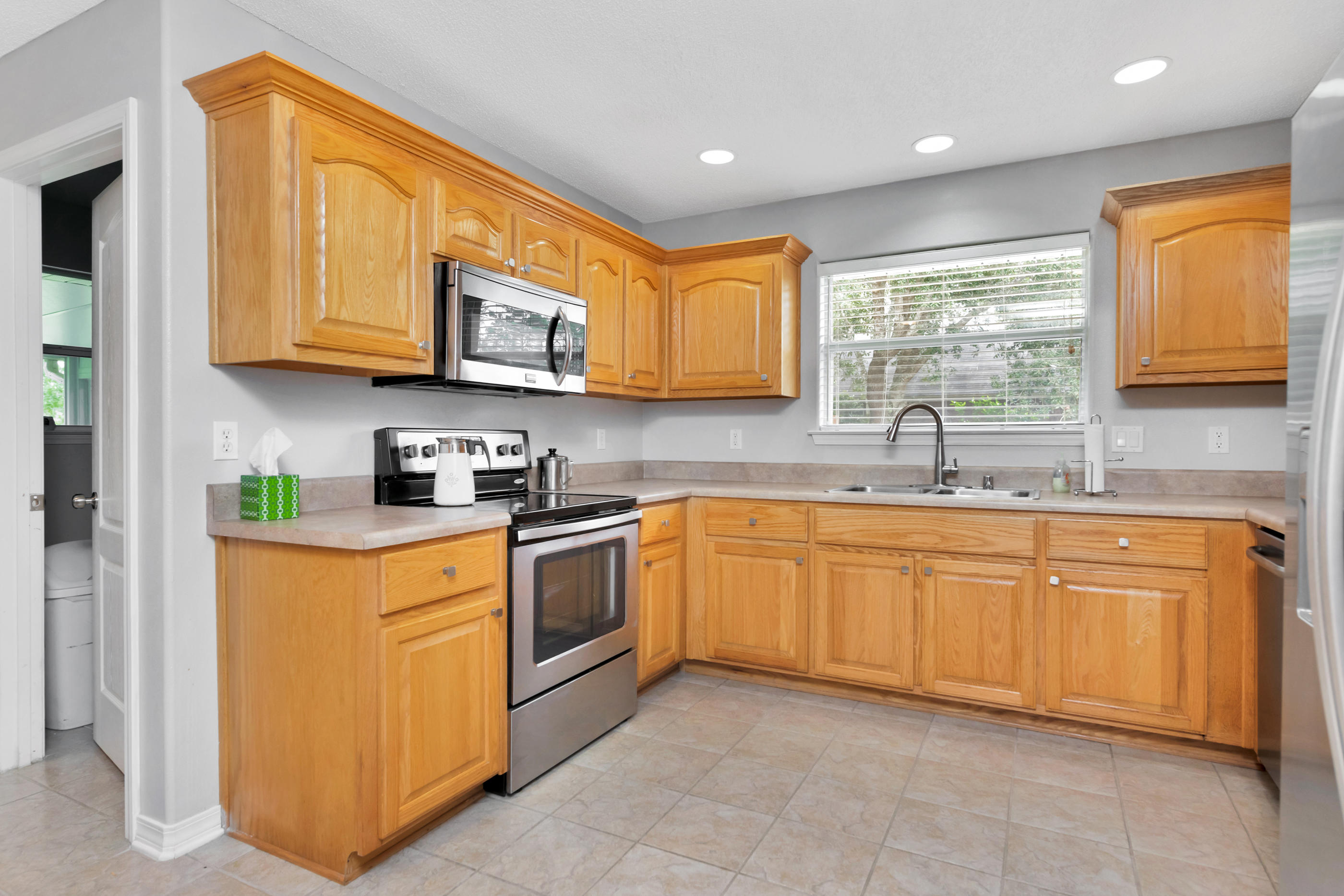 HOLLEY BY THE SEA - Residential