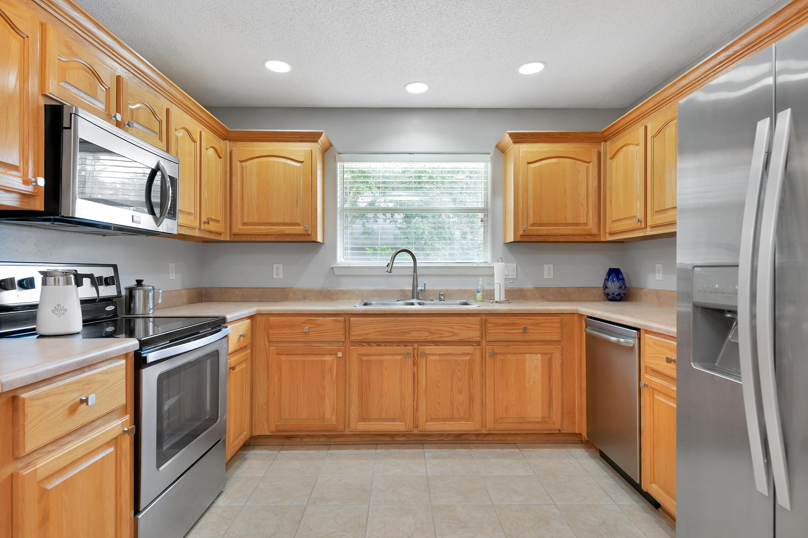 HOLLEY BY THE SEA - Residential