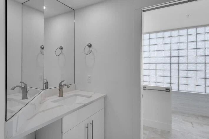 STERLING SANDS CONDO - Residential