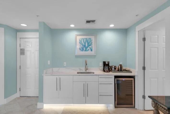 STERLING SANDS CONDO - Residential