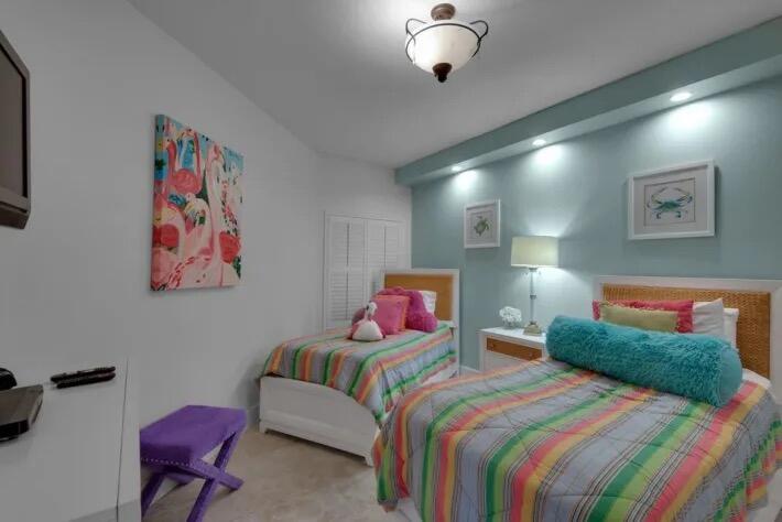 STERLING SANDS CONDO - Residential