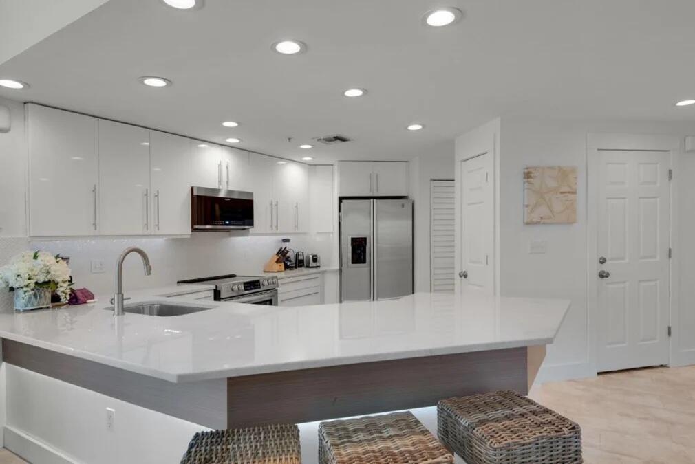 STERLING SANDS CONDO - Residential