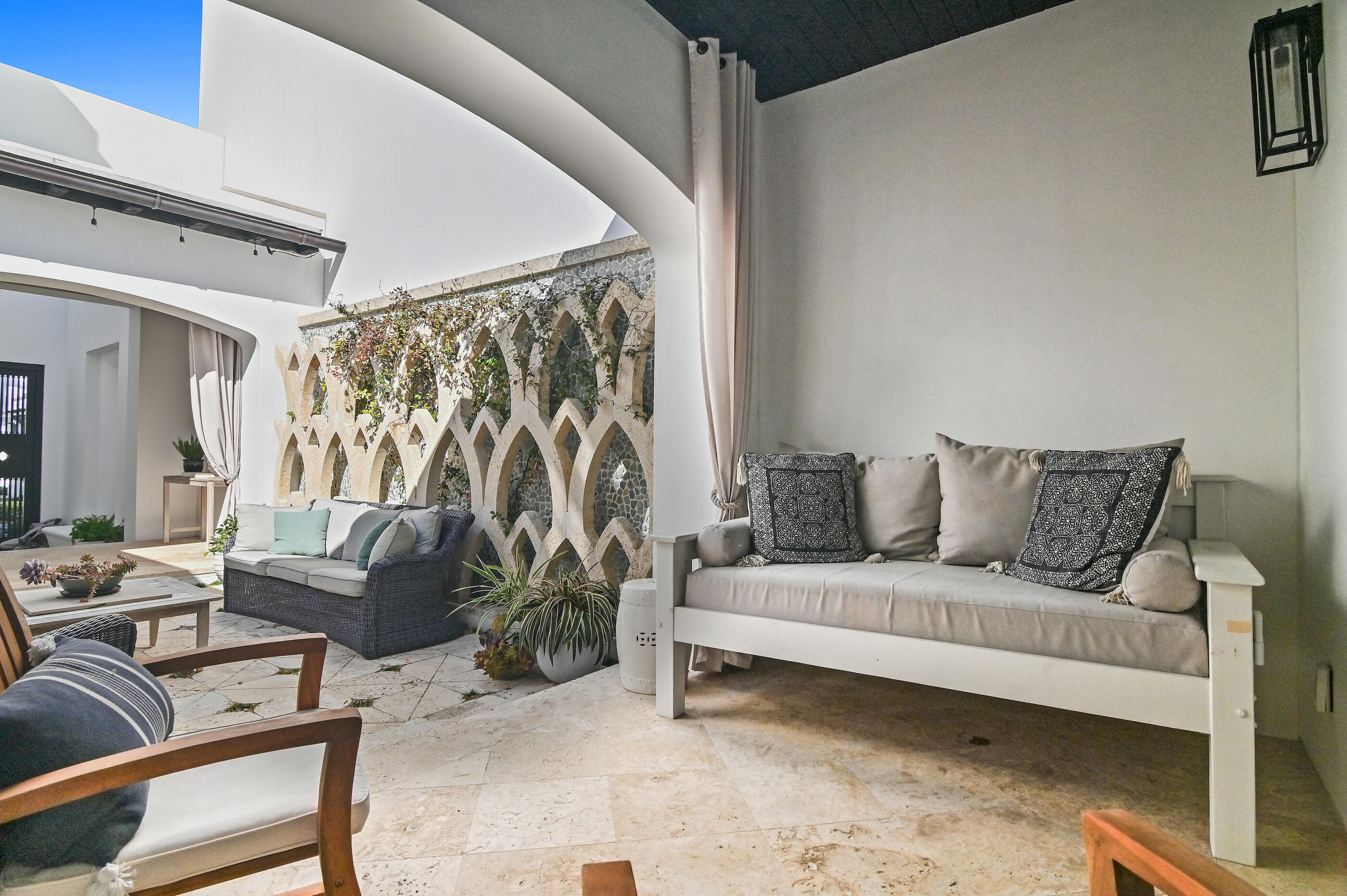 ALYS BEACH - Residential