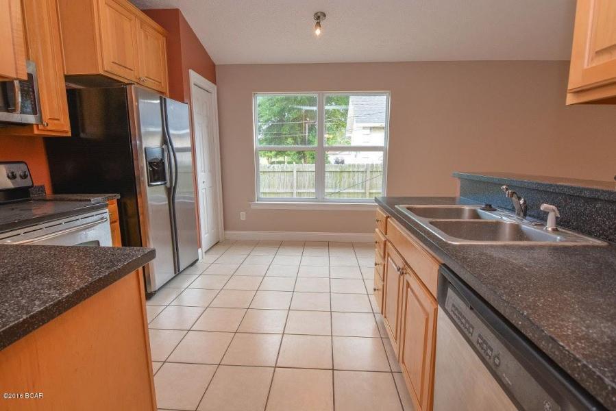 KINGS POINT UNIT 8 - Residential