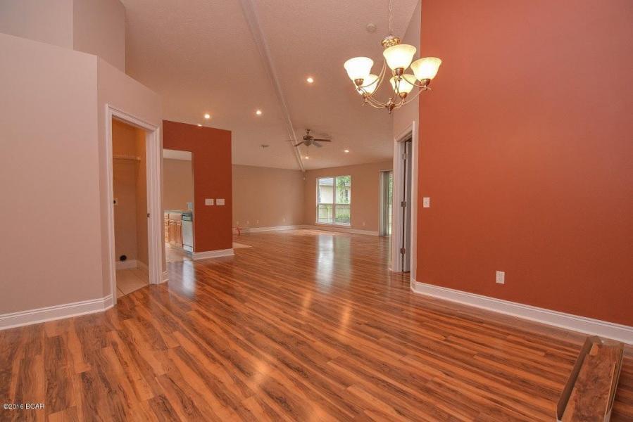 KINGS POINT UNIT 8 - Residential