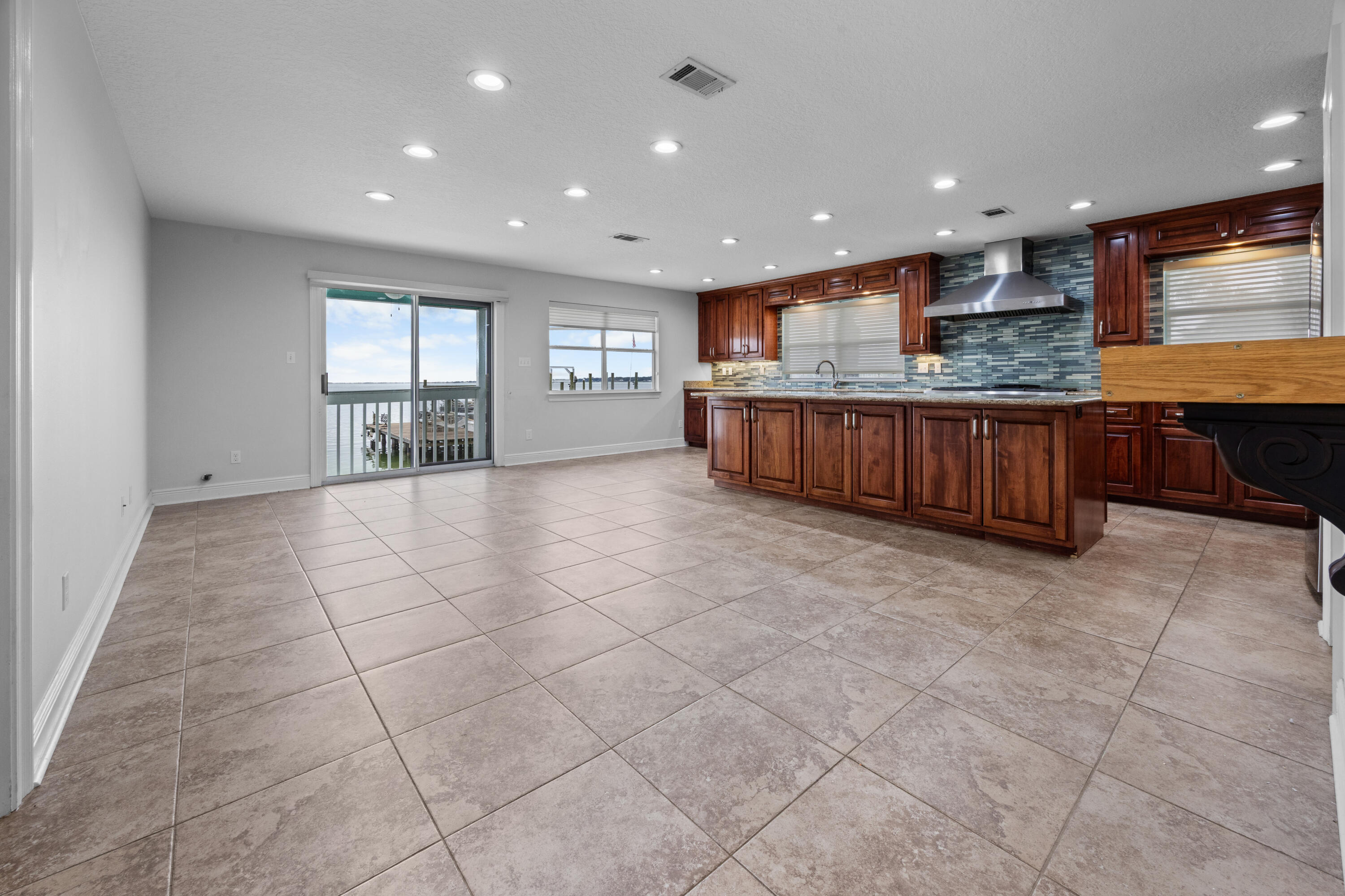 BAL HARBOUR OF SHALIMAR - Residential