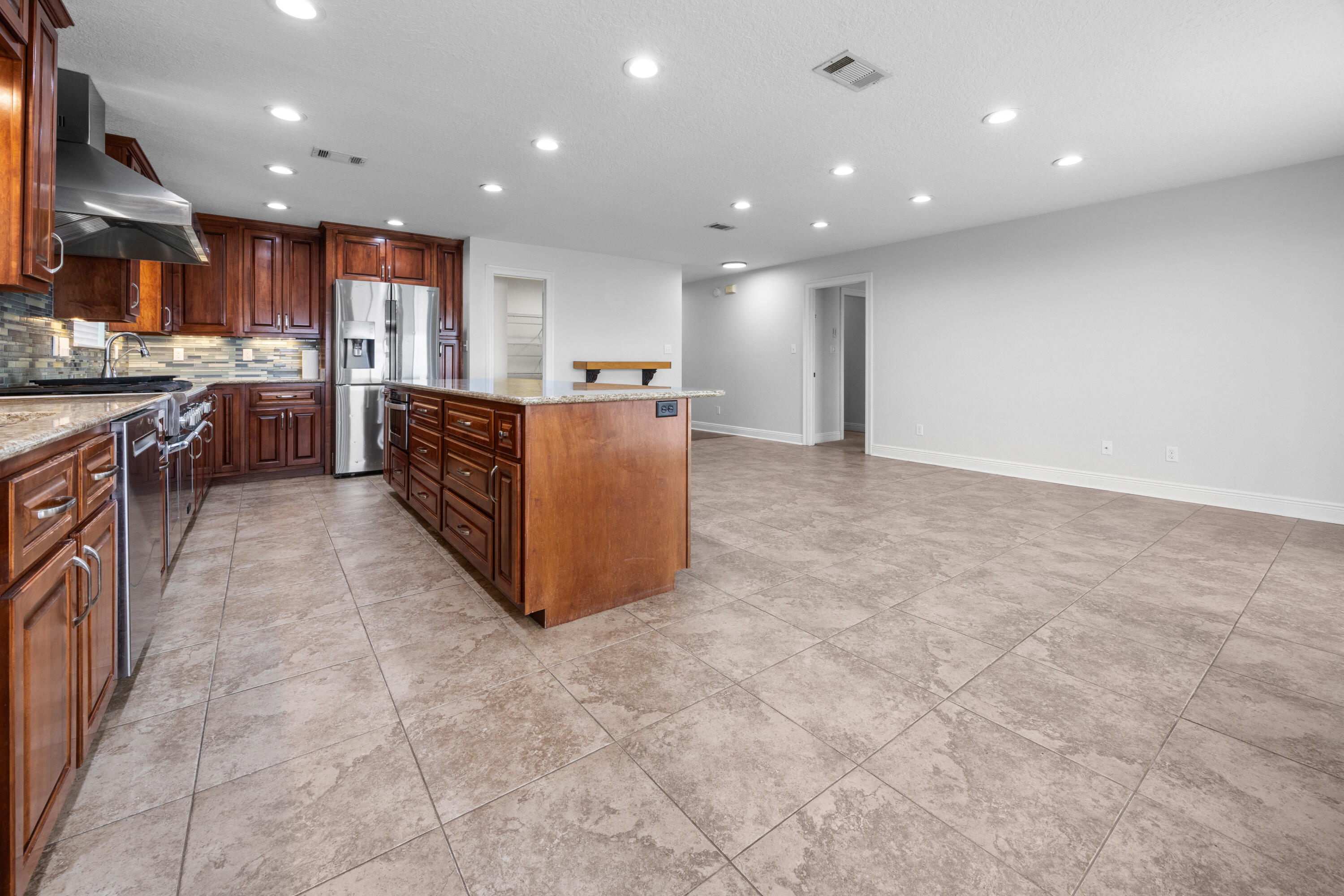 BAL HARBOUR OF SHALIMAR - Residential