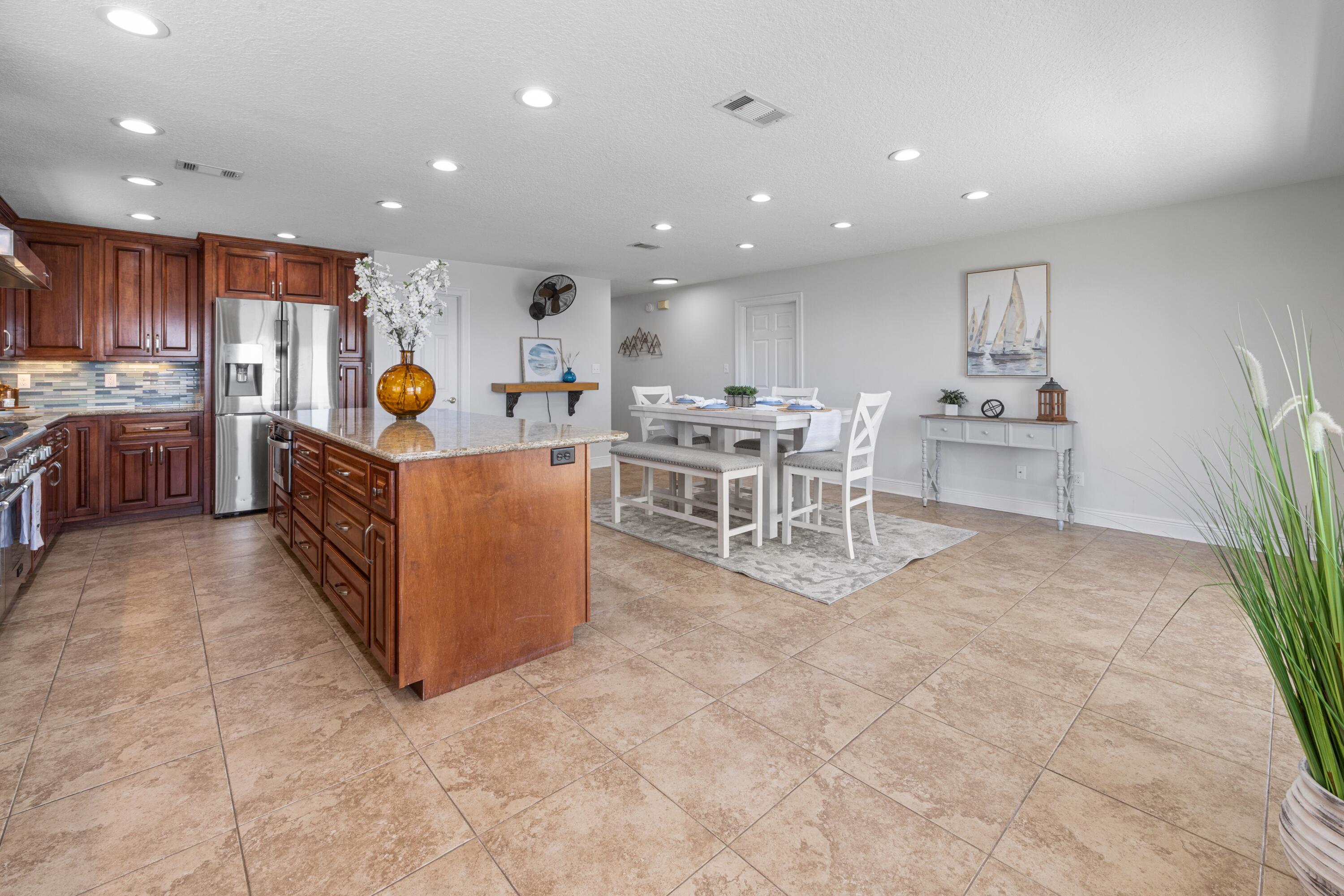 BAL HARBOUR OF SHALIMAR - Residential