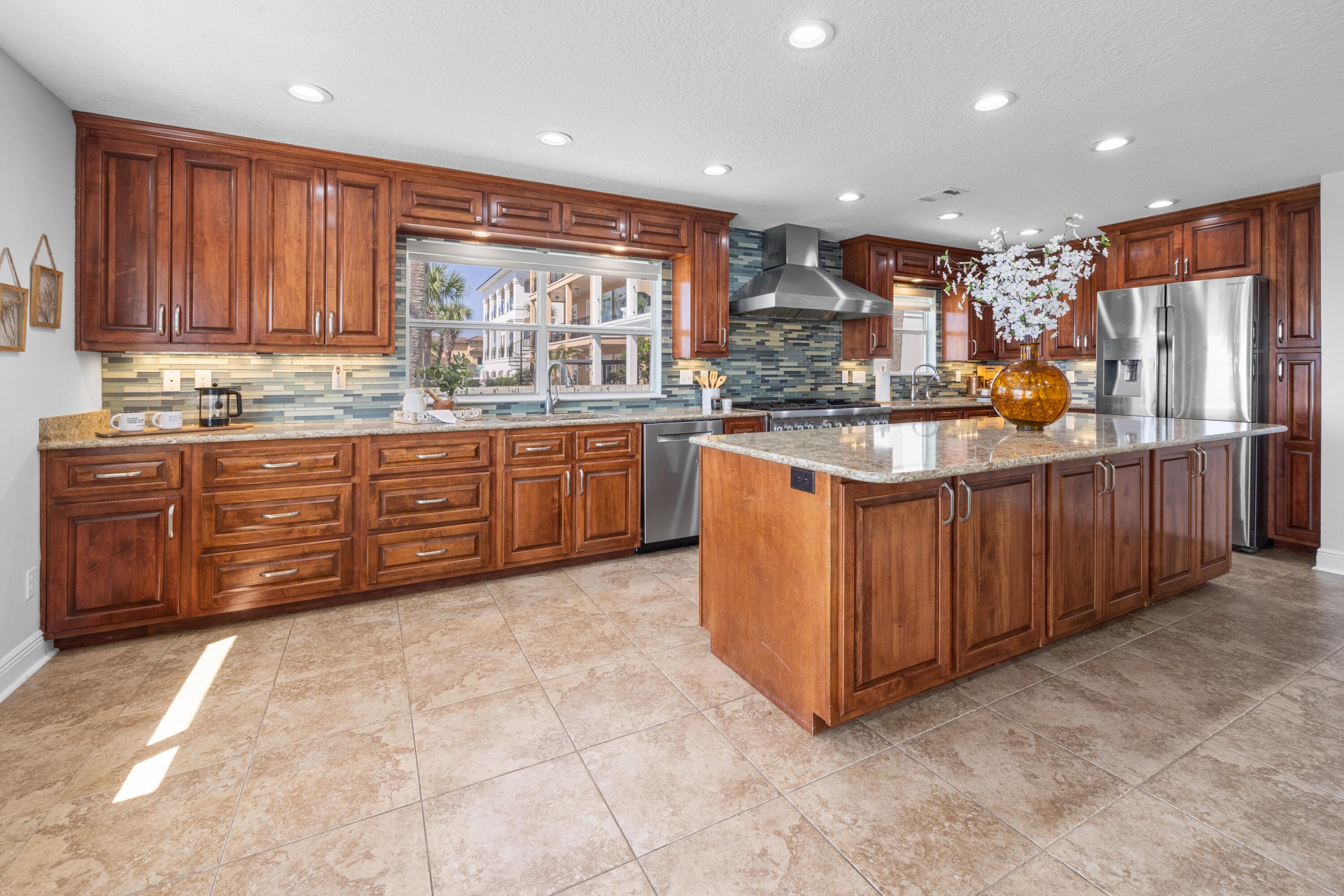 BAL HARBOUR OF SHALIMAR - Residential