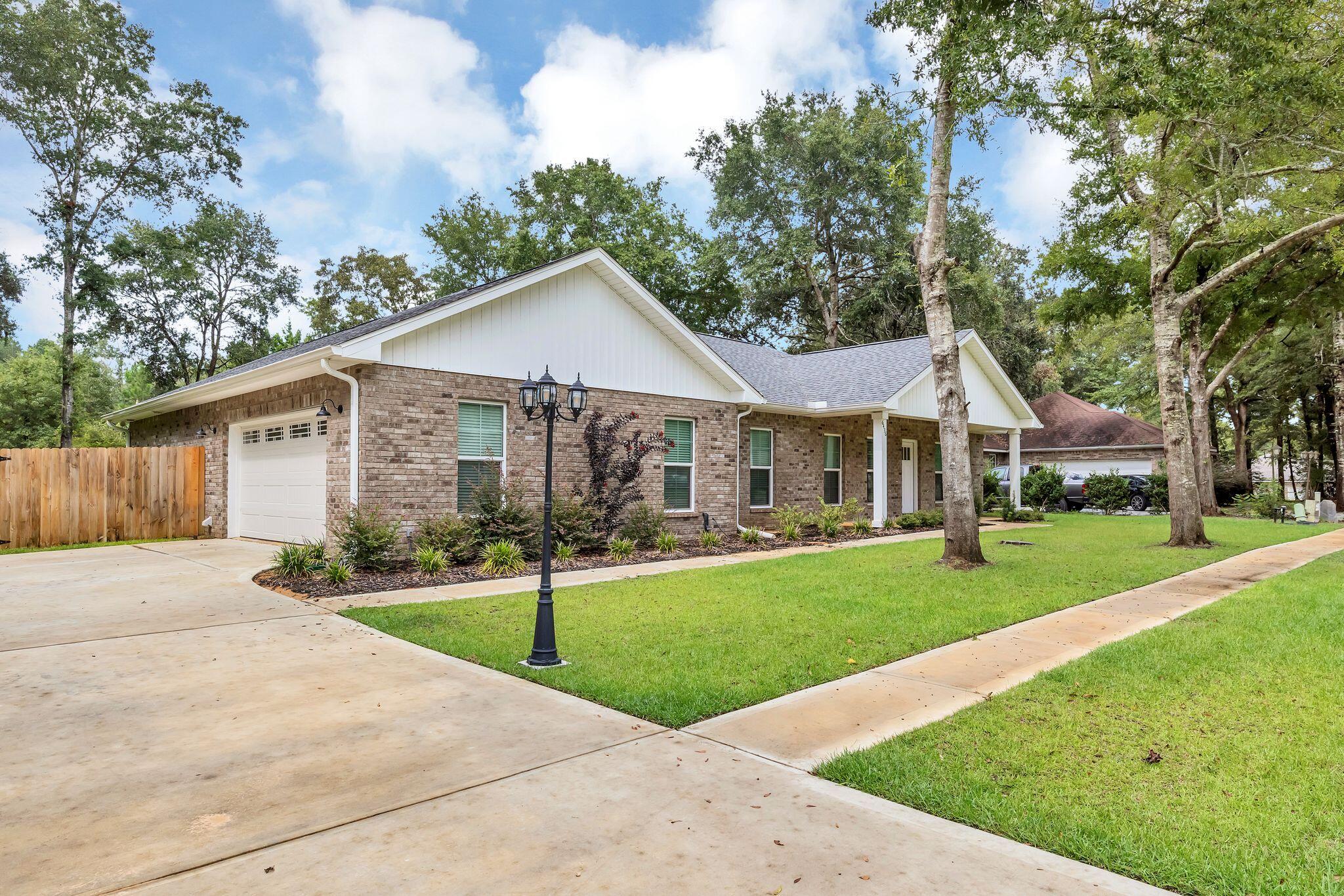 GARDEN CITY - Residential Lease