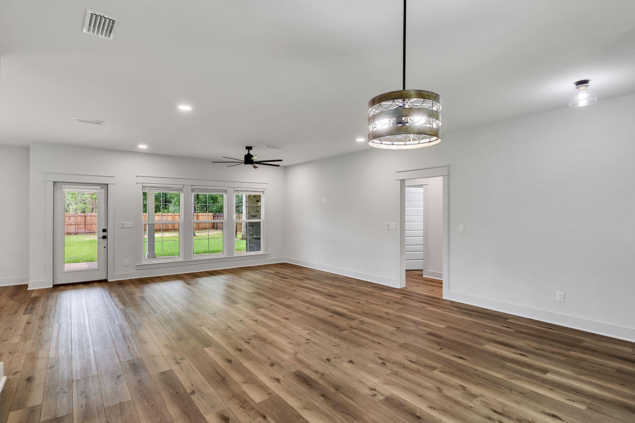 GARDEN CITY - Residential Lease