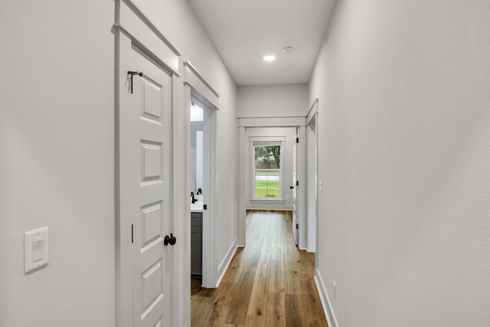 GARDEN CITY - Residential Lease