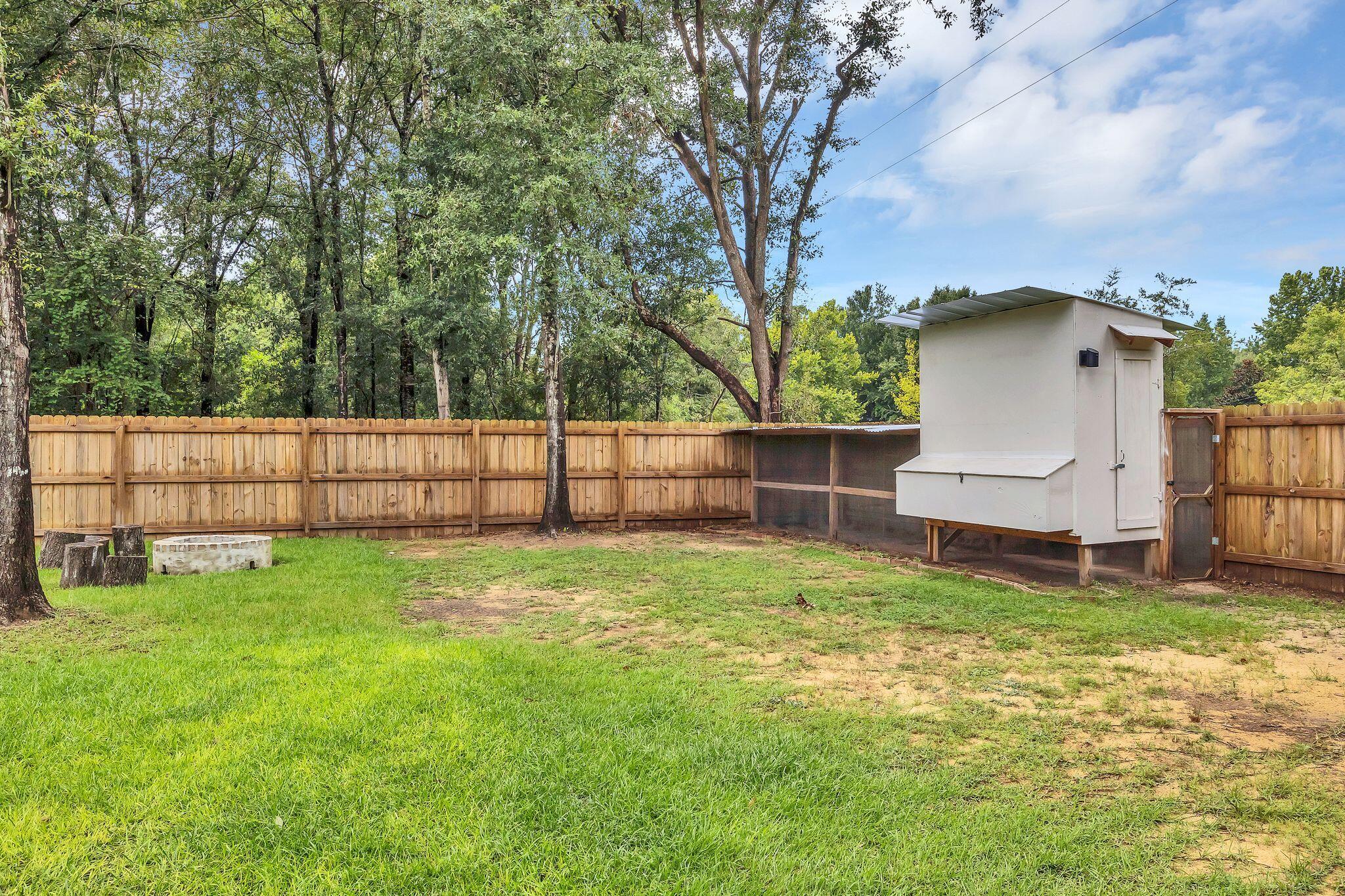 GARDEN CITY - Residential Lease