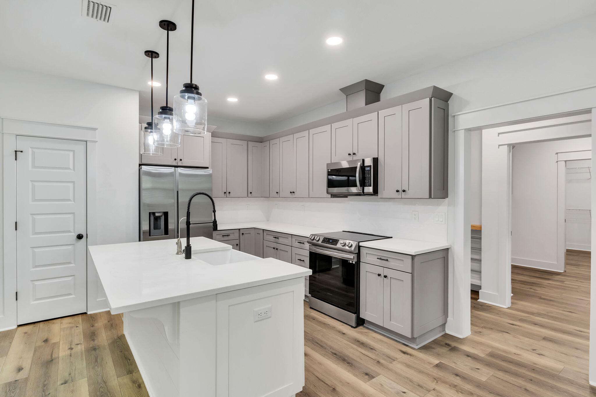 GARDEN CITY - Residential Lease