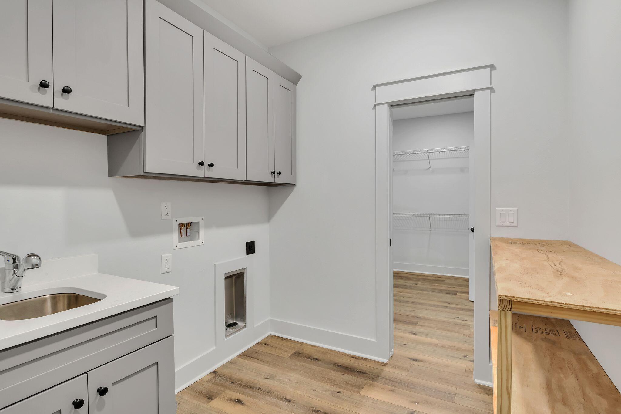 GARDEN CITY - Residential Lease