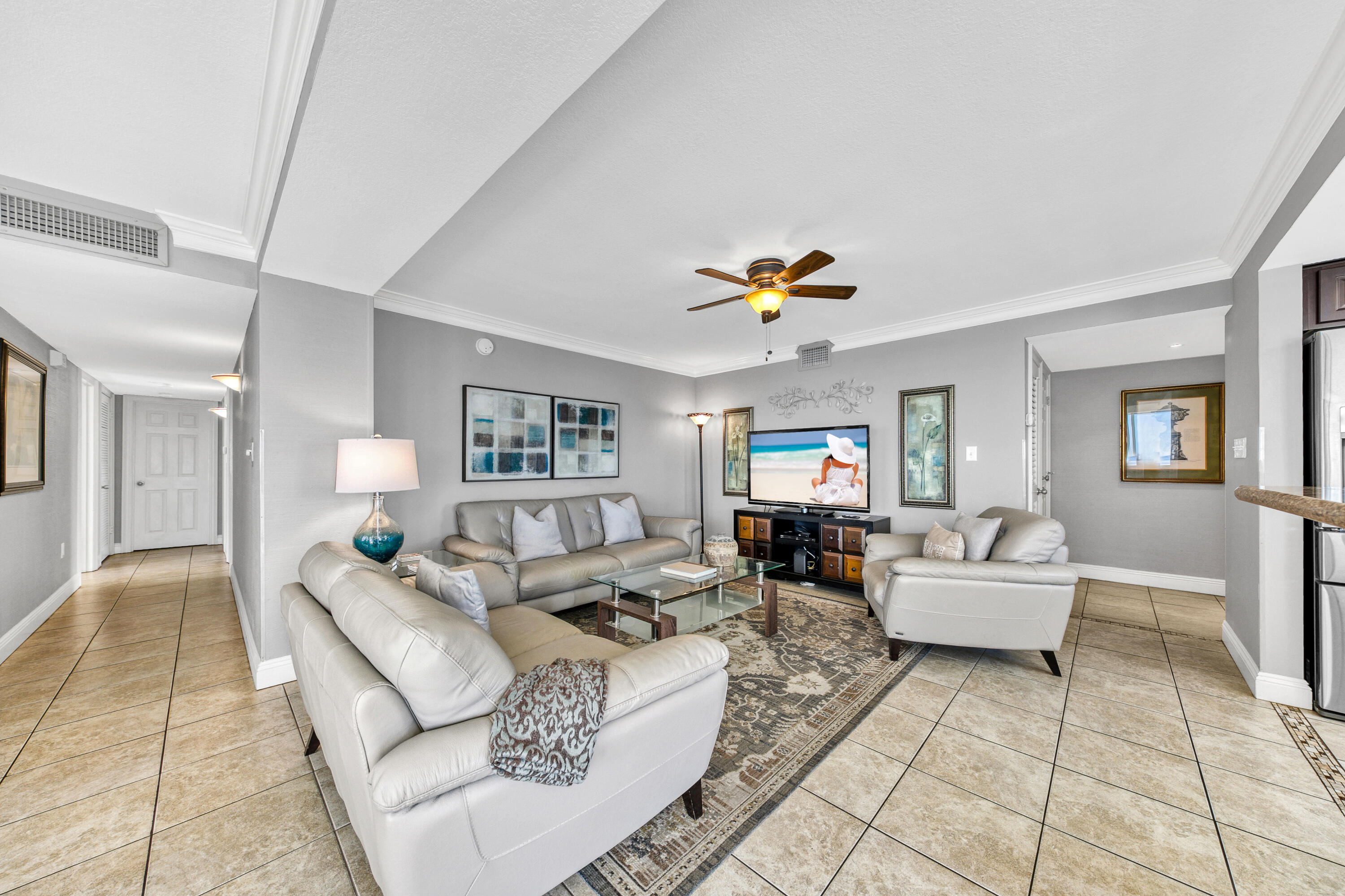 SHORELINE TOWERS 11 - Residential