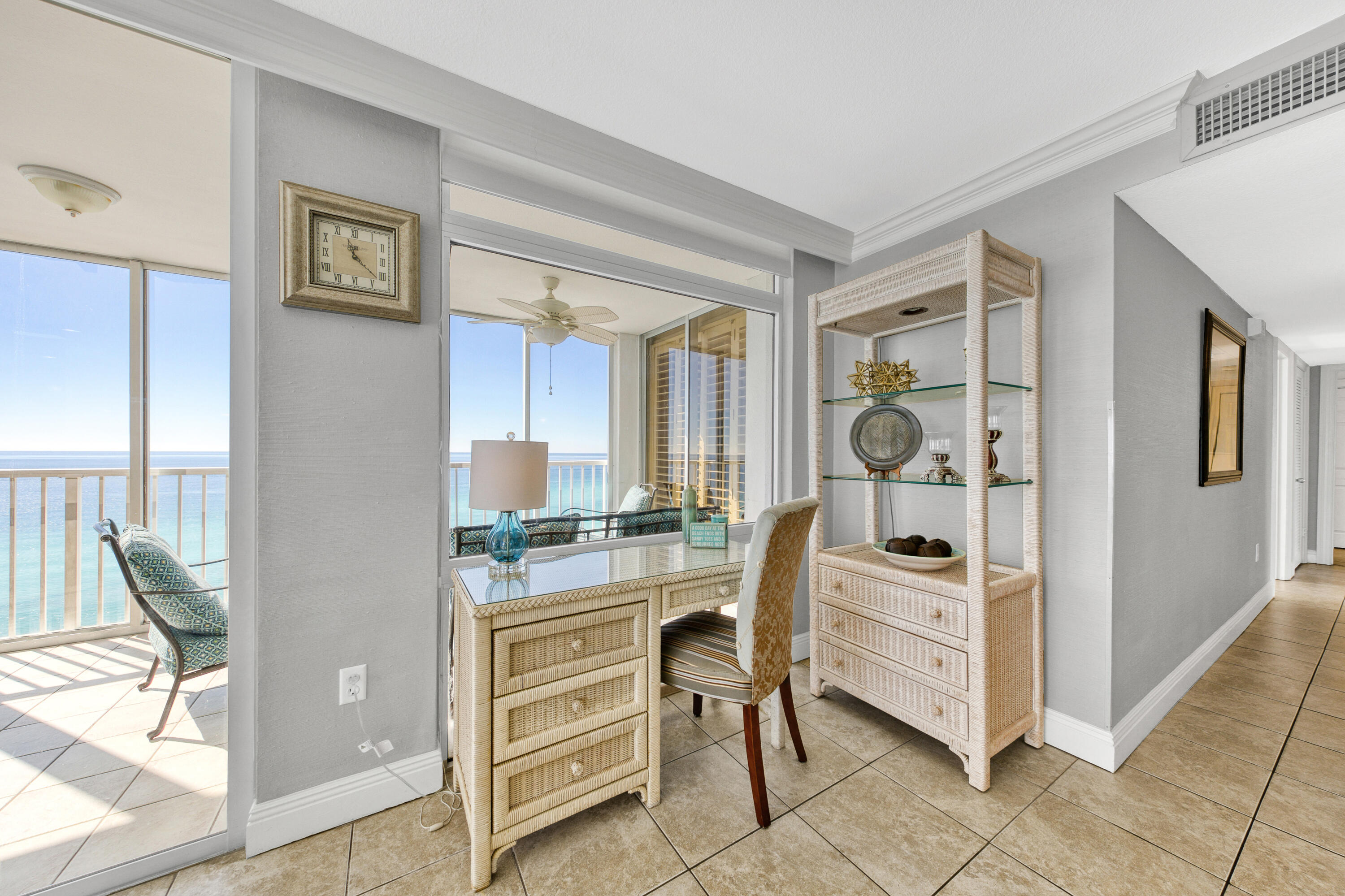 SHORELINE TOWERS 11 - Residential