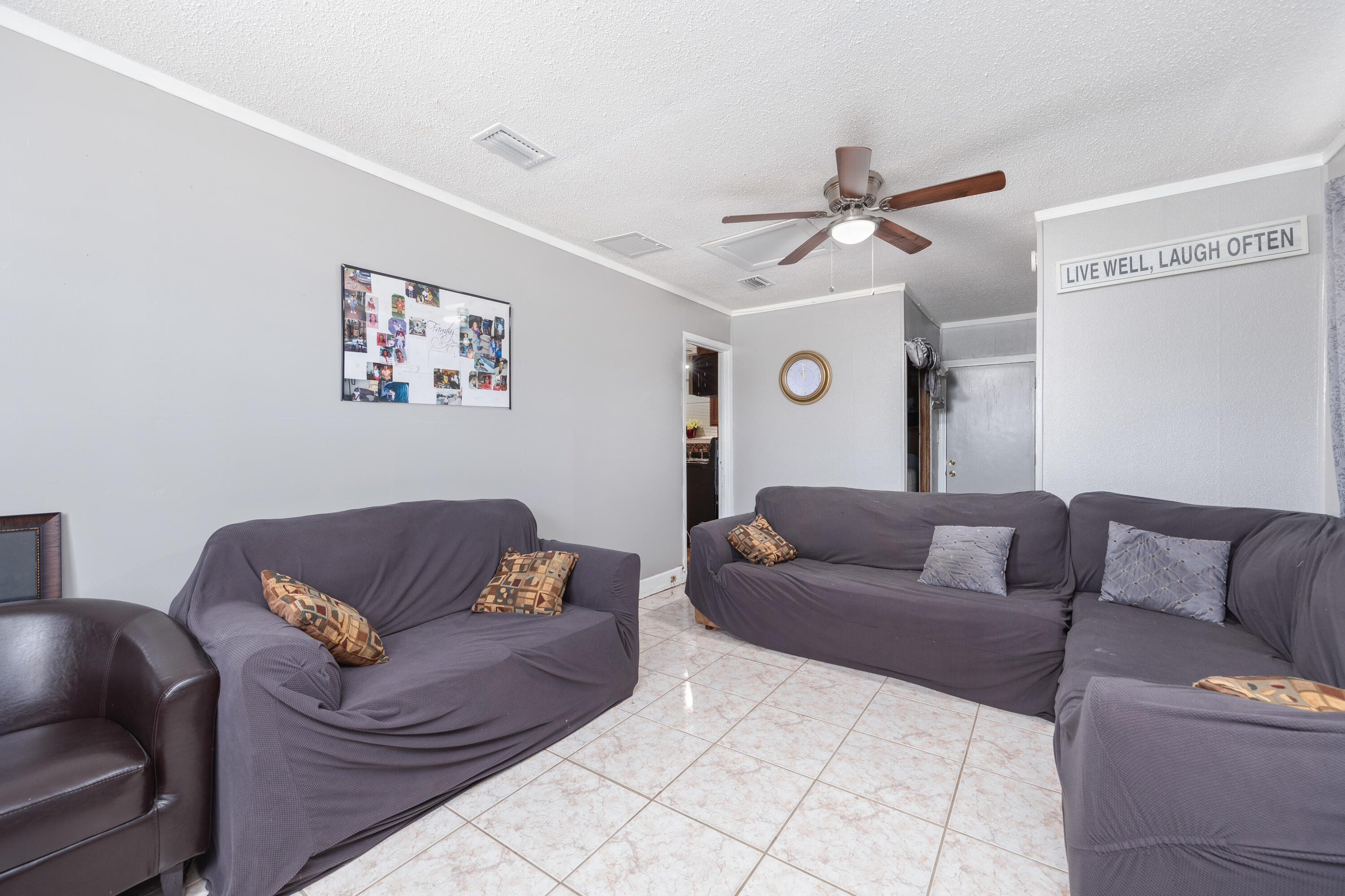 CRESCENT SHORES - Residential