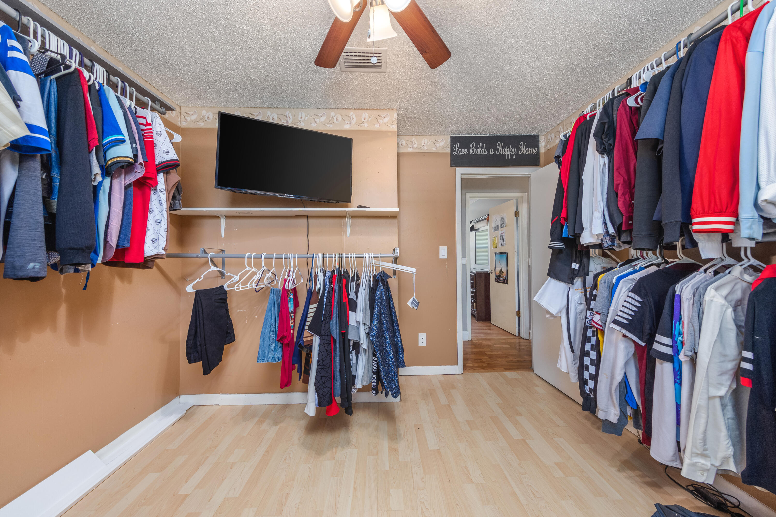 CRESCENT SHORES - Residential