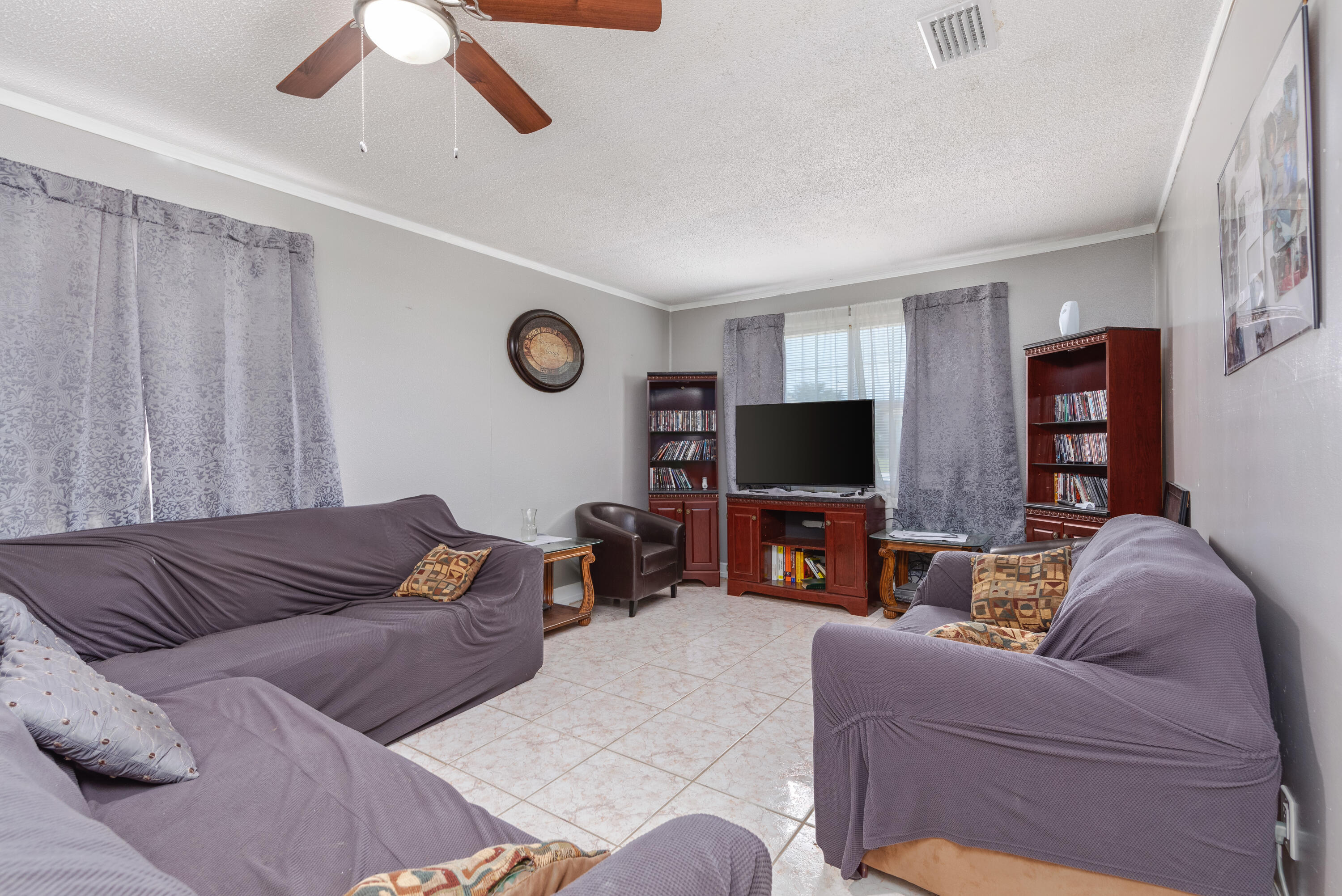 CRESCENT SHORES - Residential