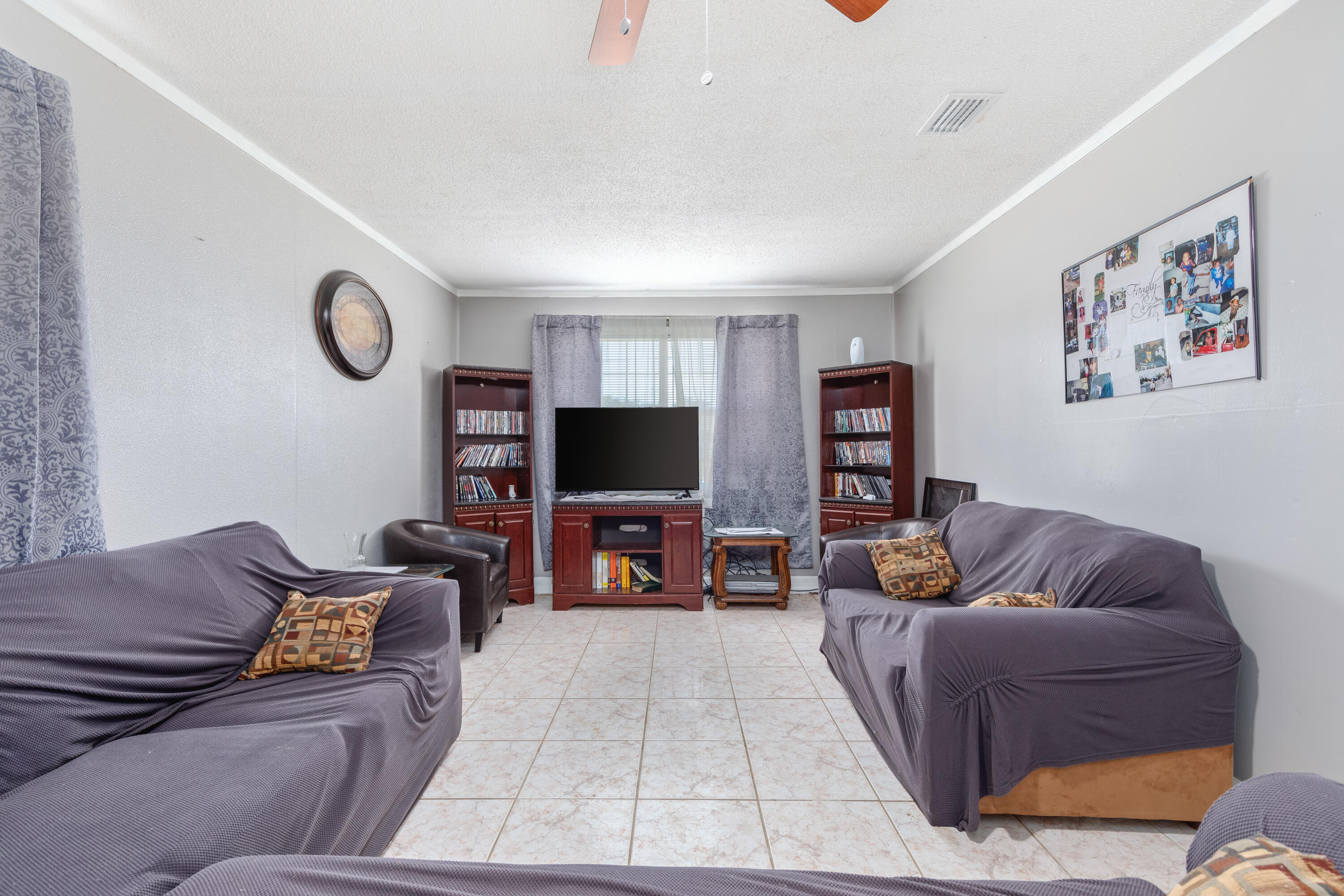 CRESCENT SHORES - Residential