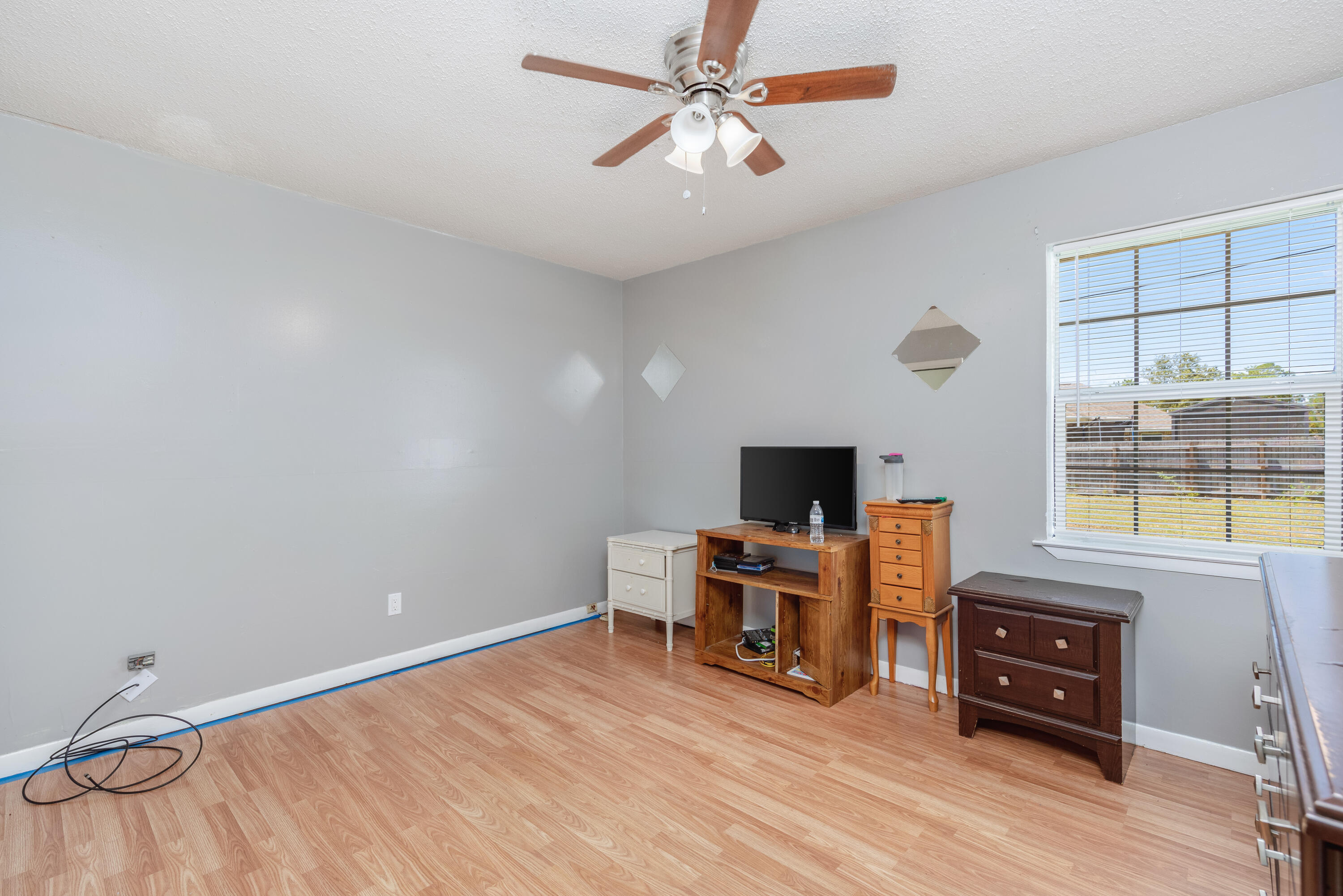 CRESCENT SHORES - Residential