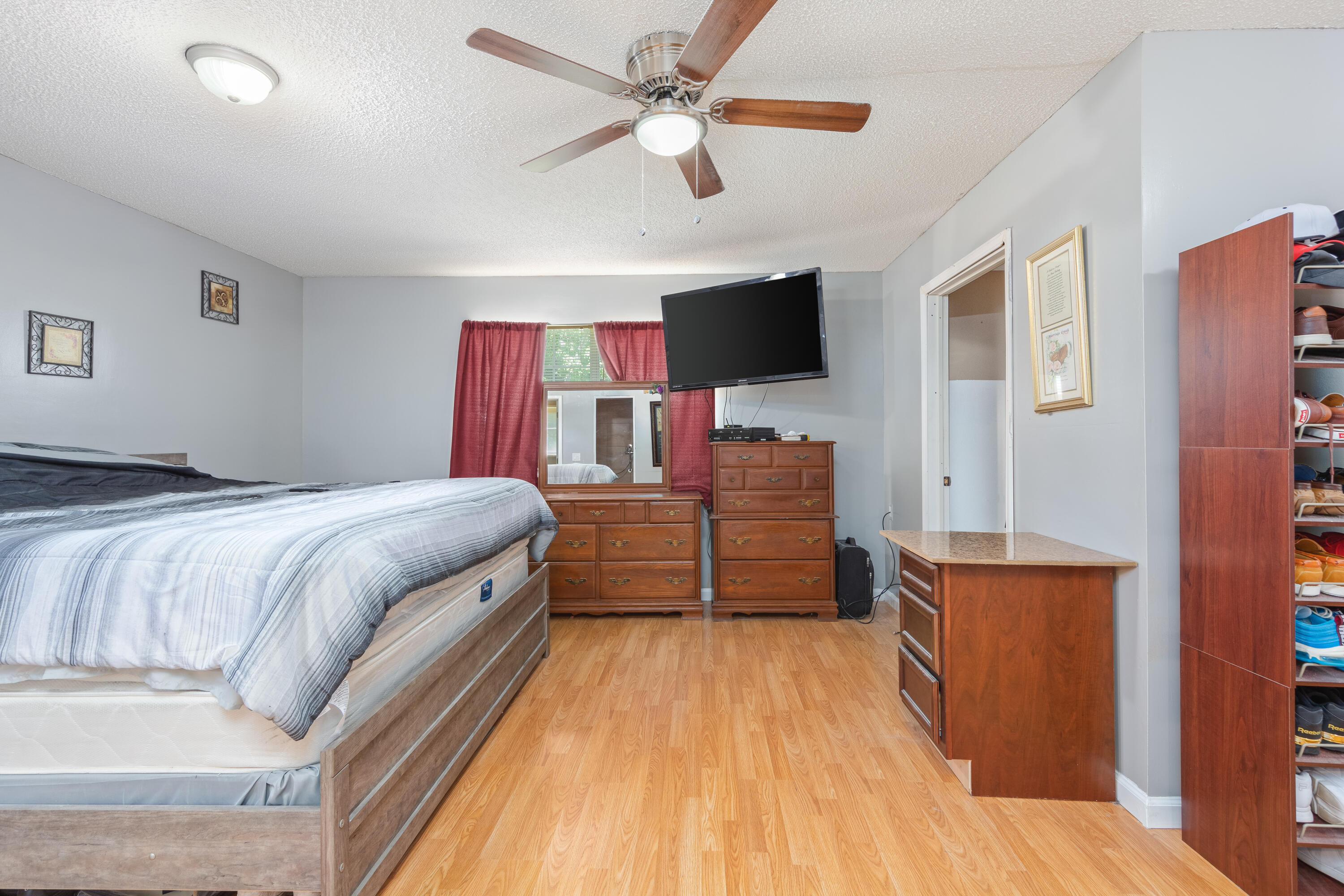 CRESCENT SHORES - Residential