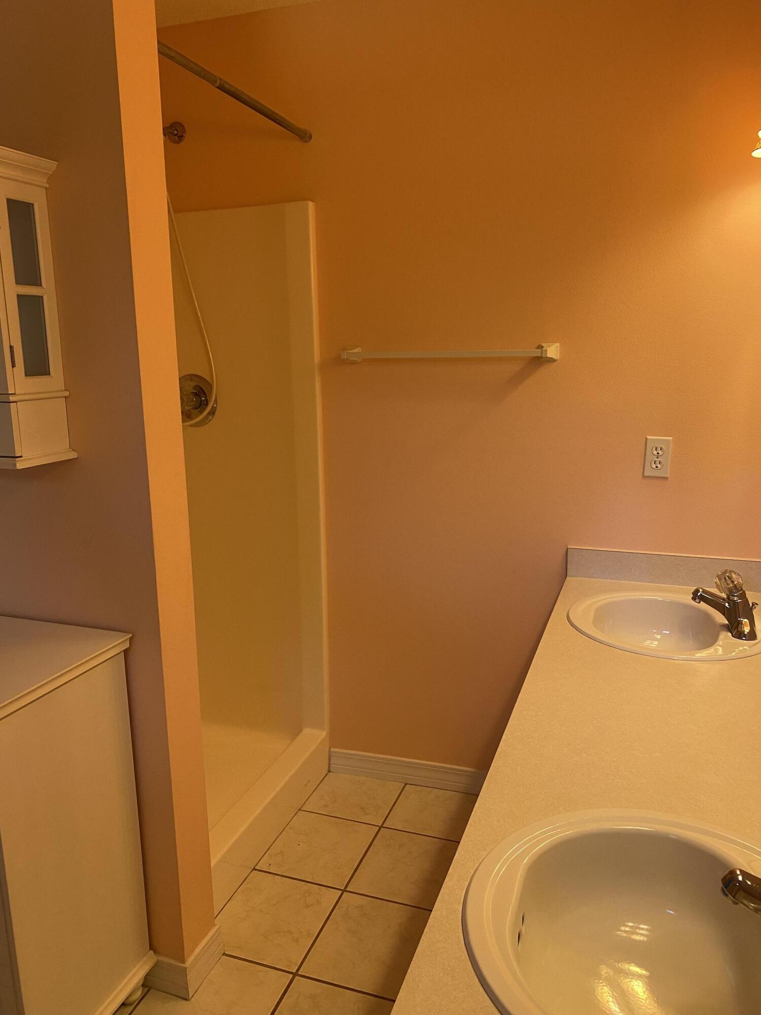 SEASHORE VILLAGE - Residential